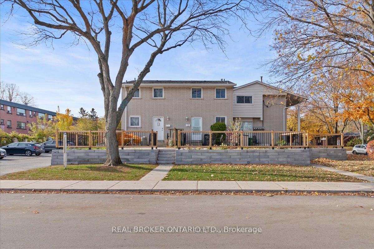 #2 - 11 Colmar Place Property Photo 1