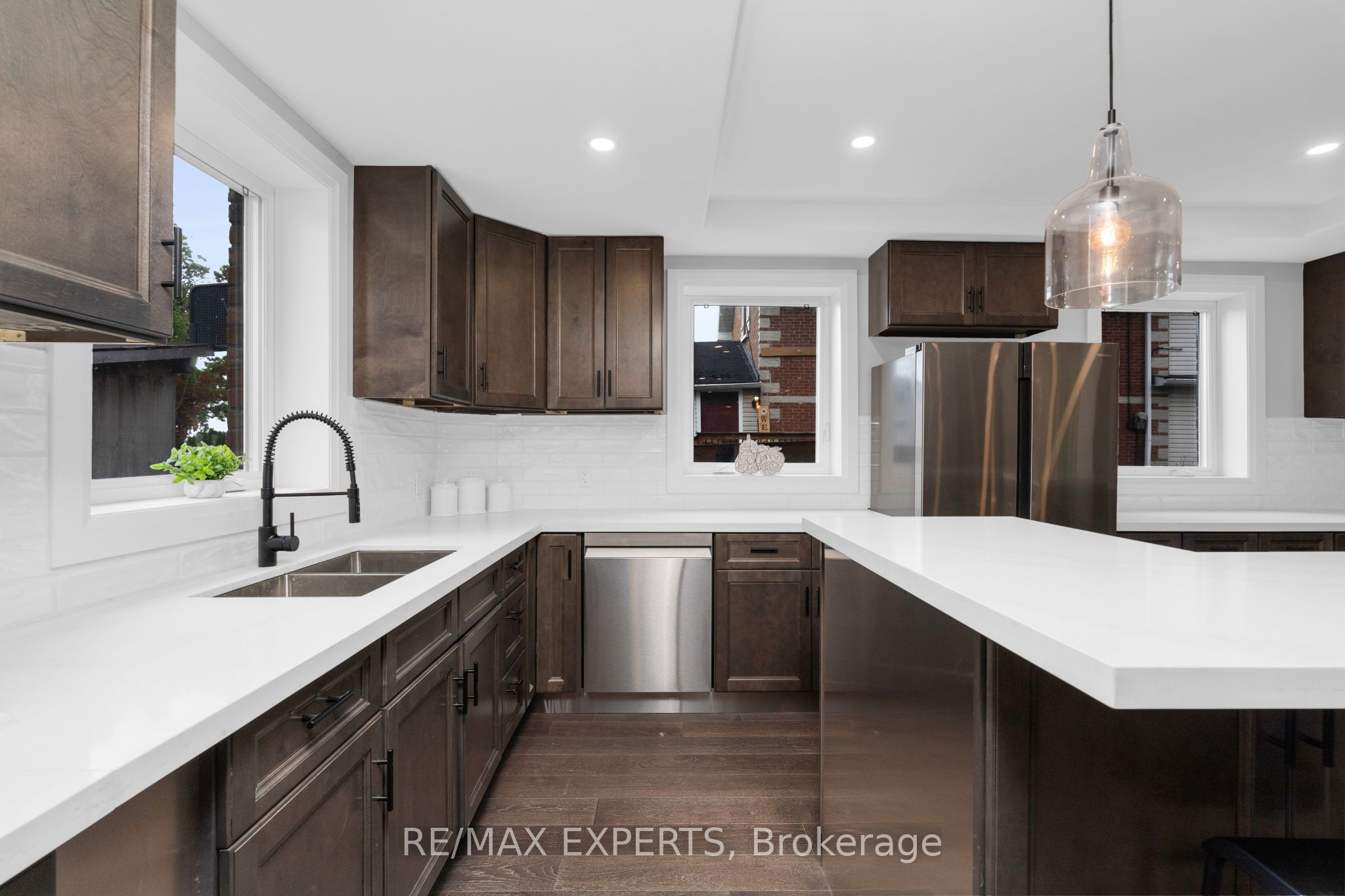 598320 2nd Line W Property Photo 6