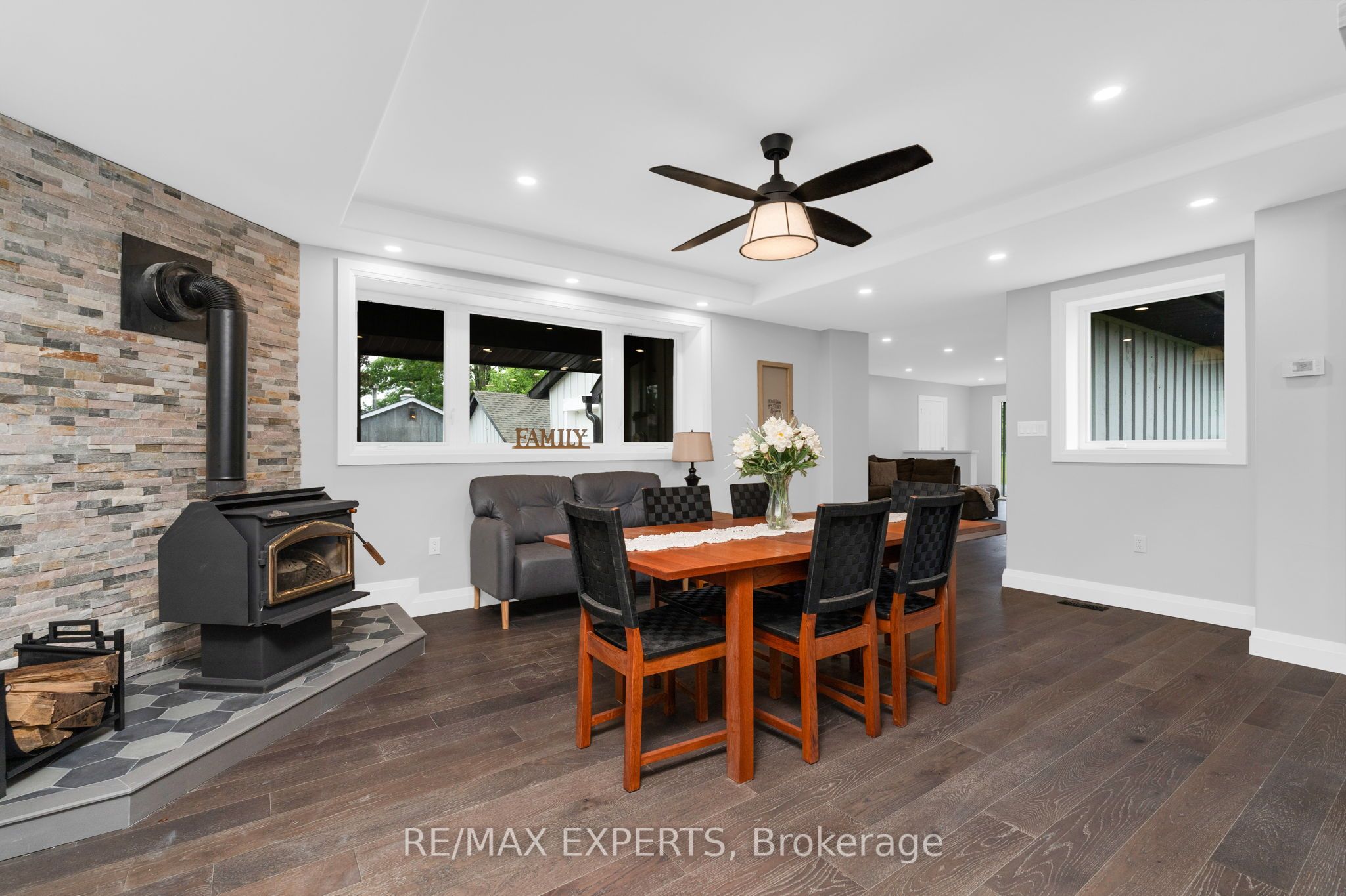 598320 2nd Line W Property Photo 19