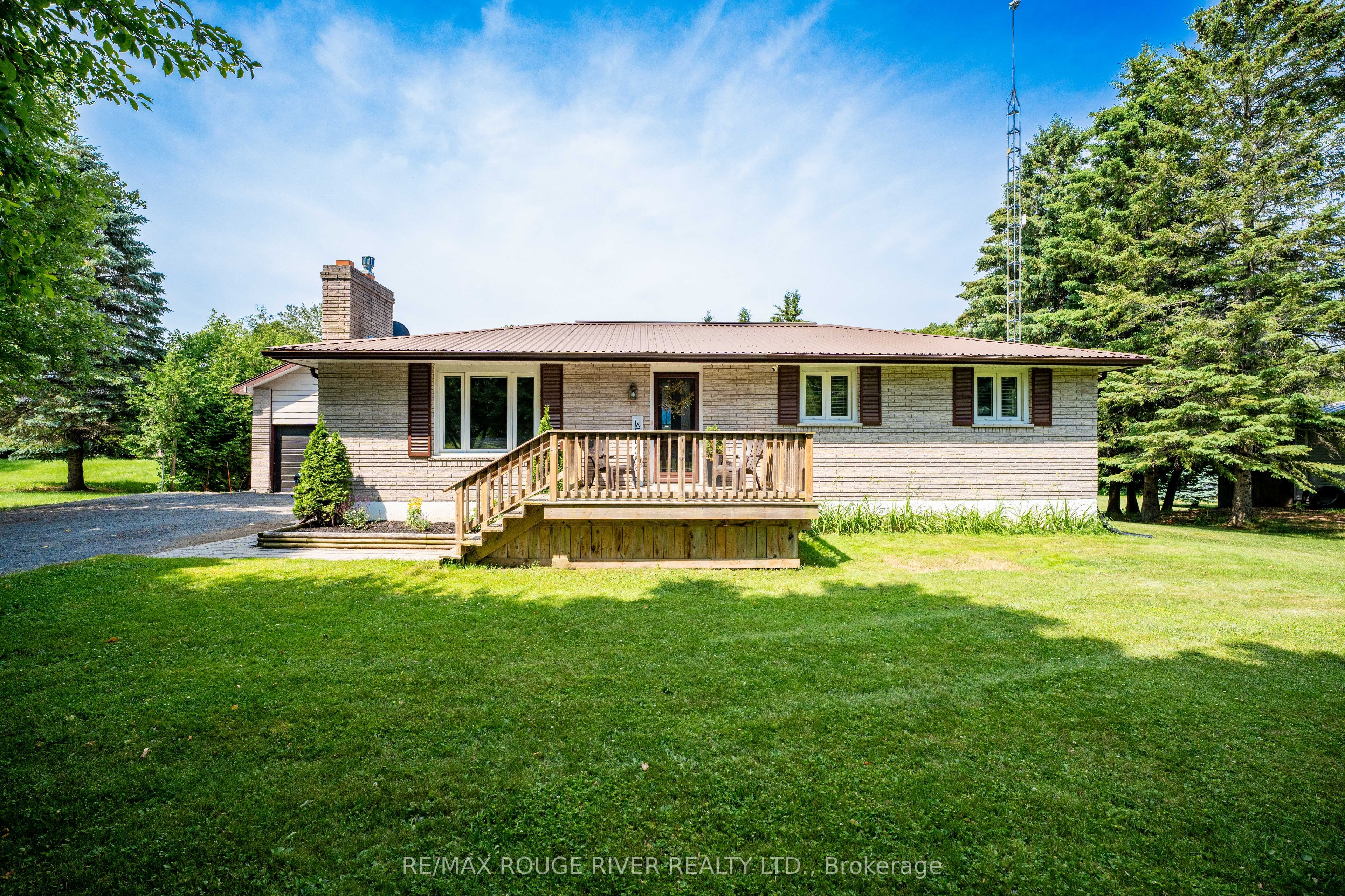 5274 Hillview Drive Property Photo 1