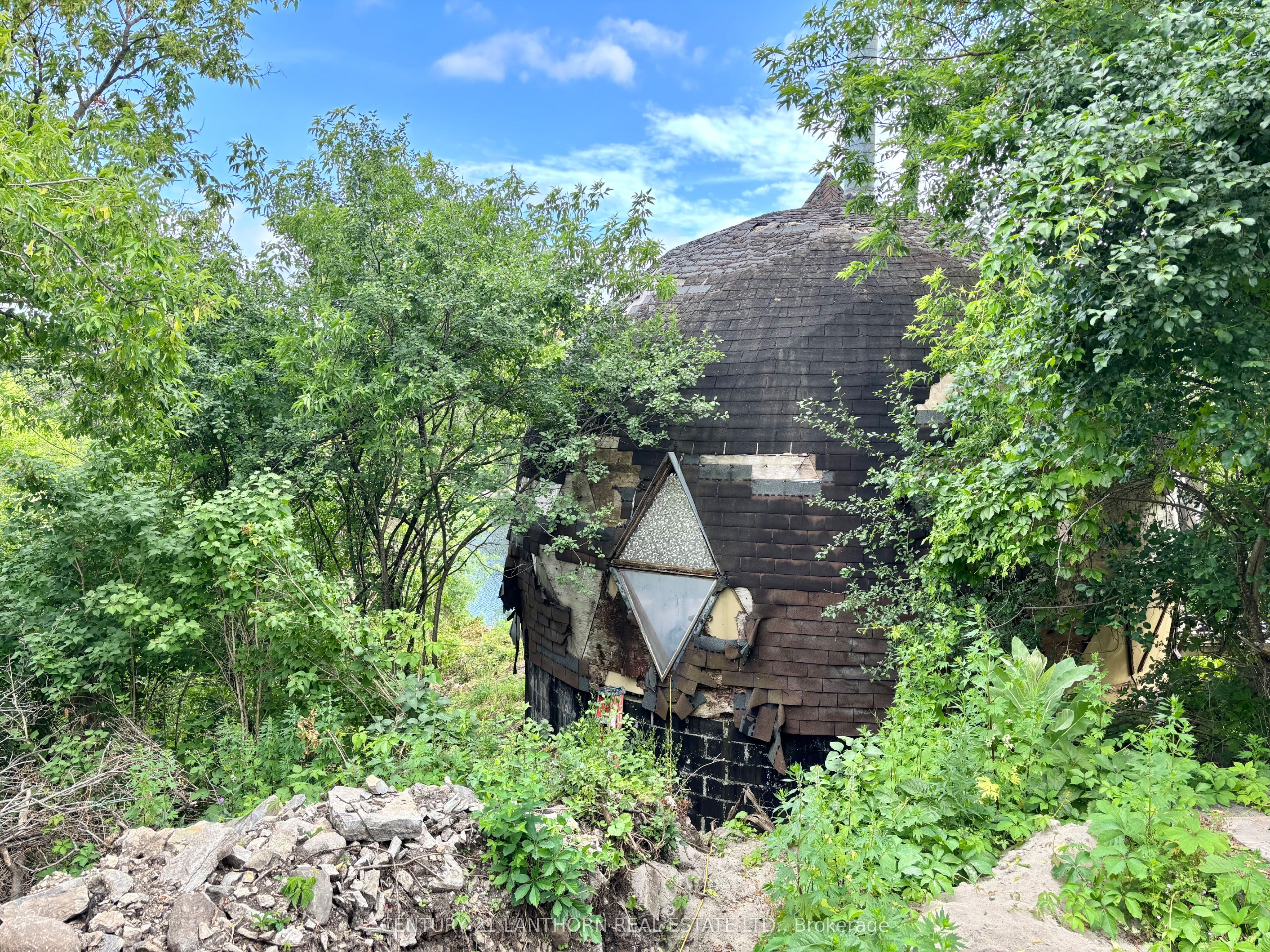 10 Rock Street Property Photo 3