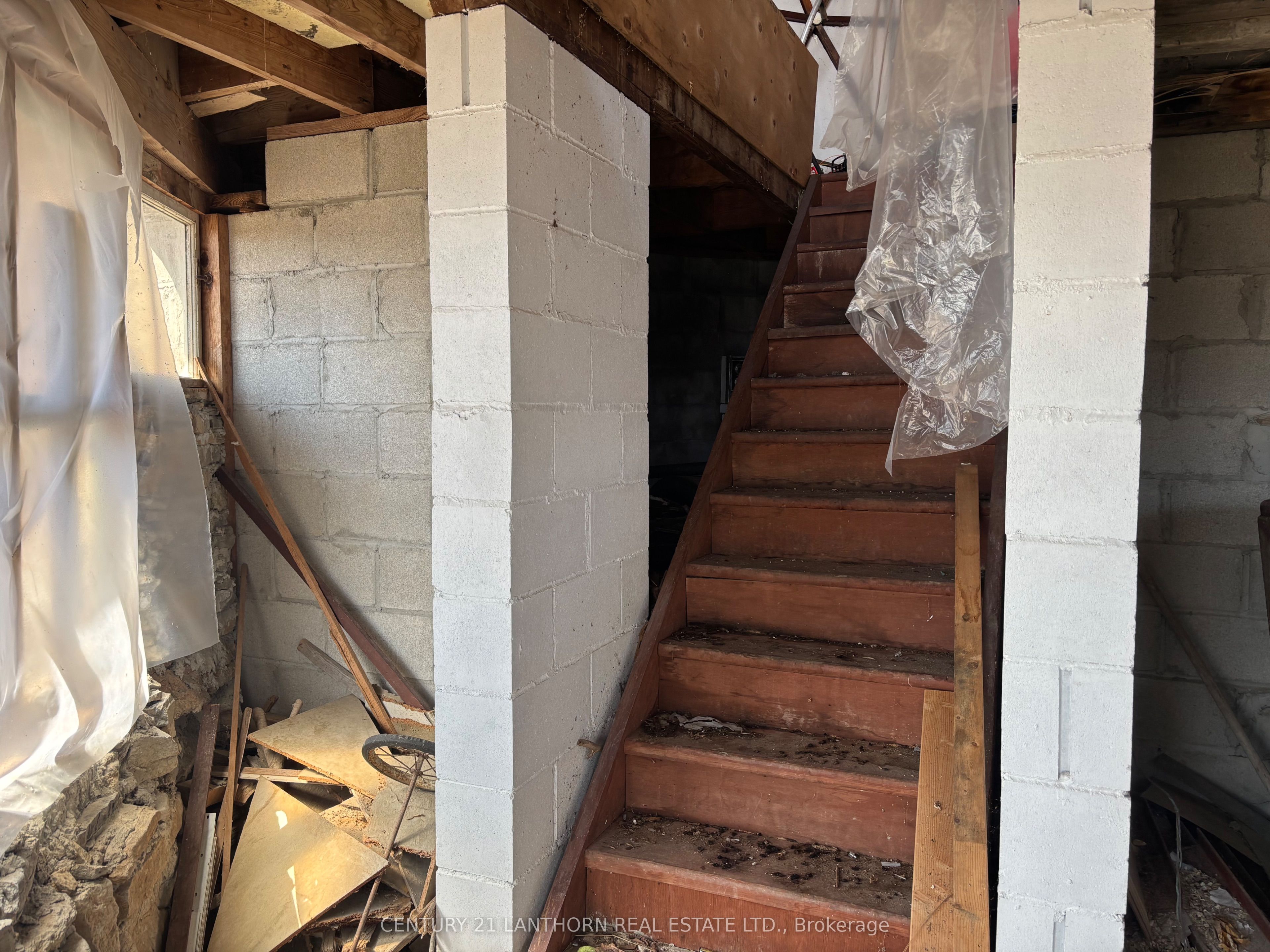 10 Rock Street Property Photo 24