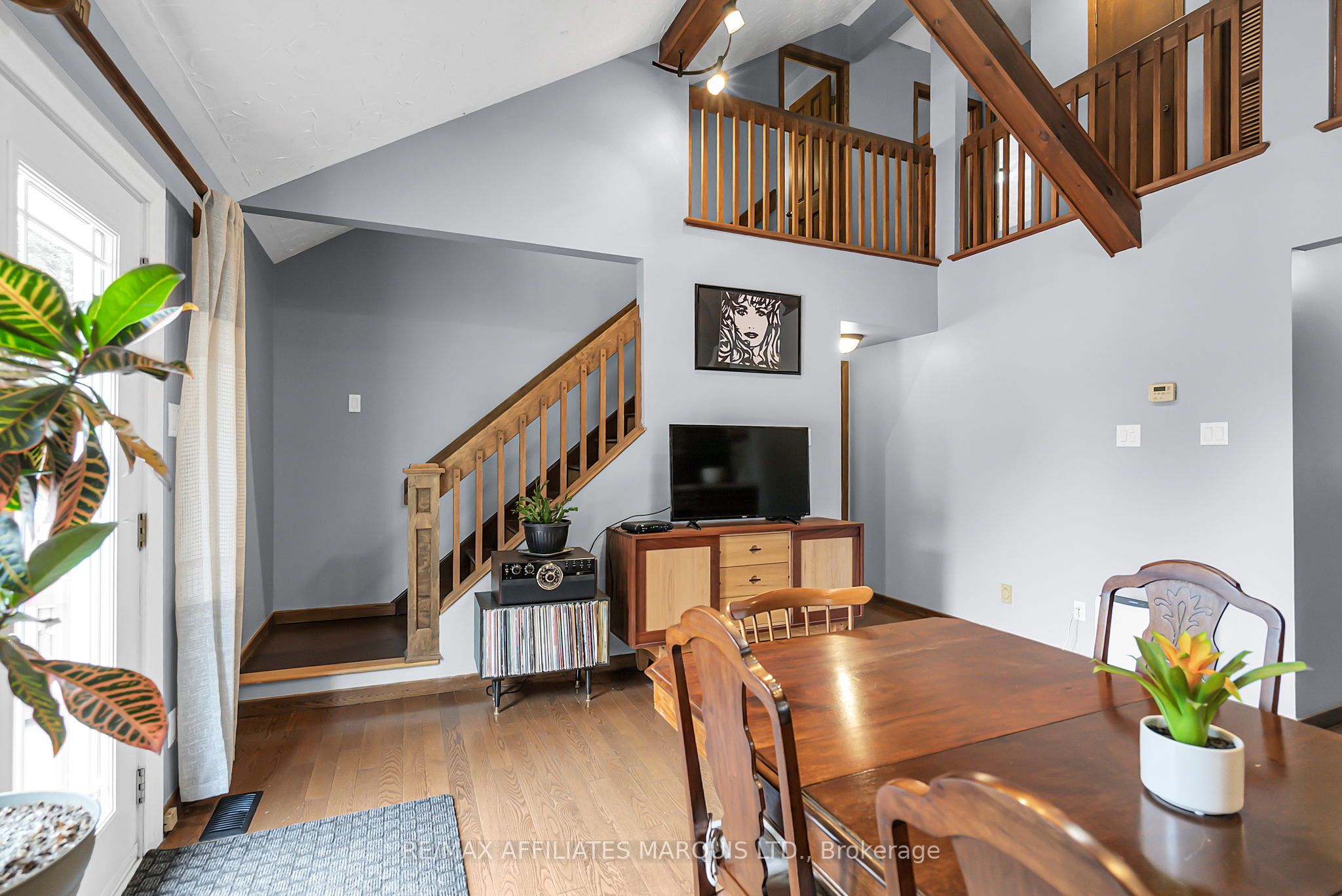 1356 Lochiel Street Property Photo 13