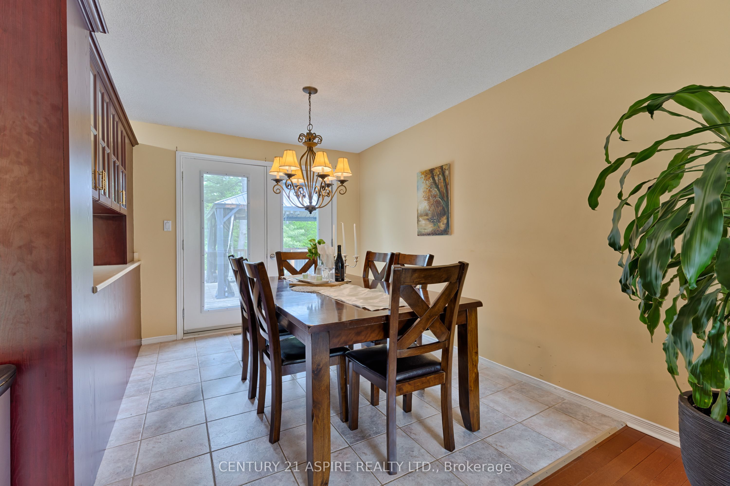 8 Jason Street Property Photo 8