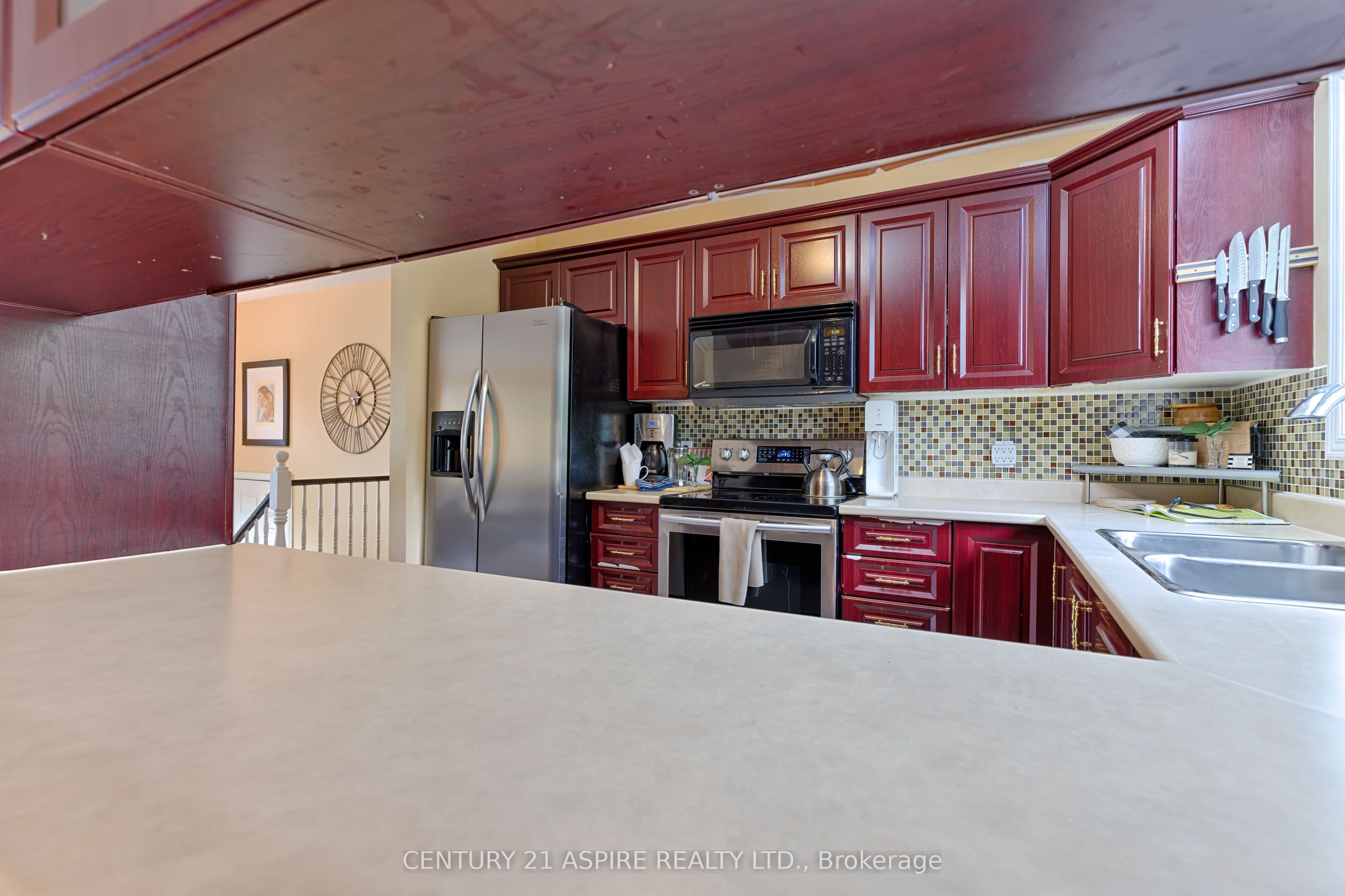 8 Jason Street Property Photo 10