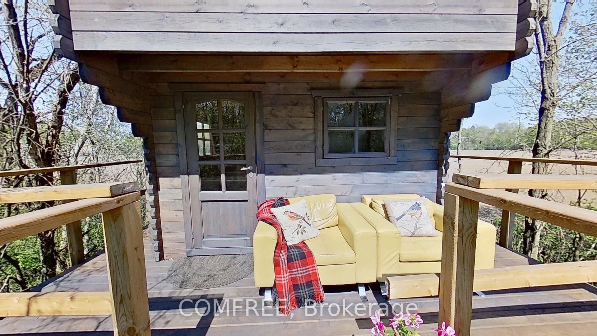 375500 37th Line Property Photo 3