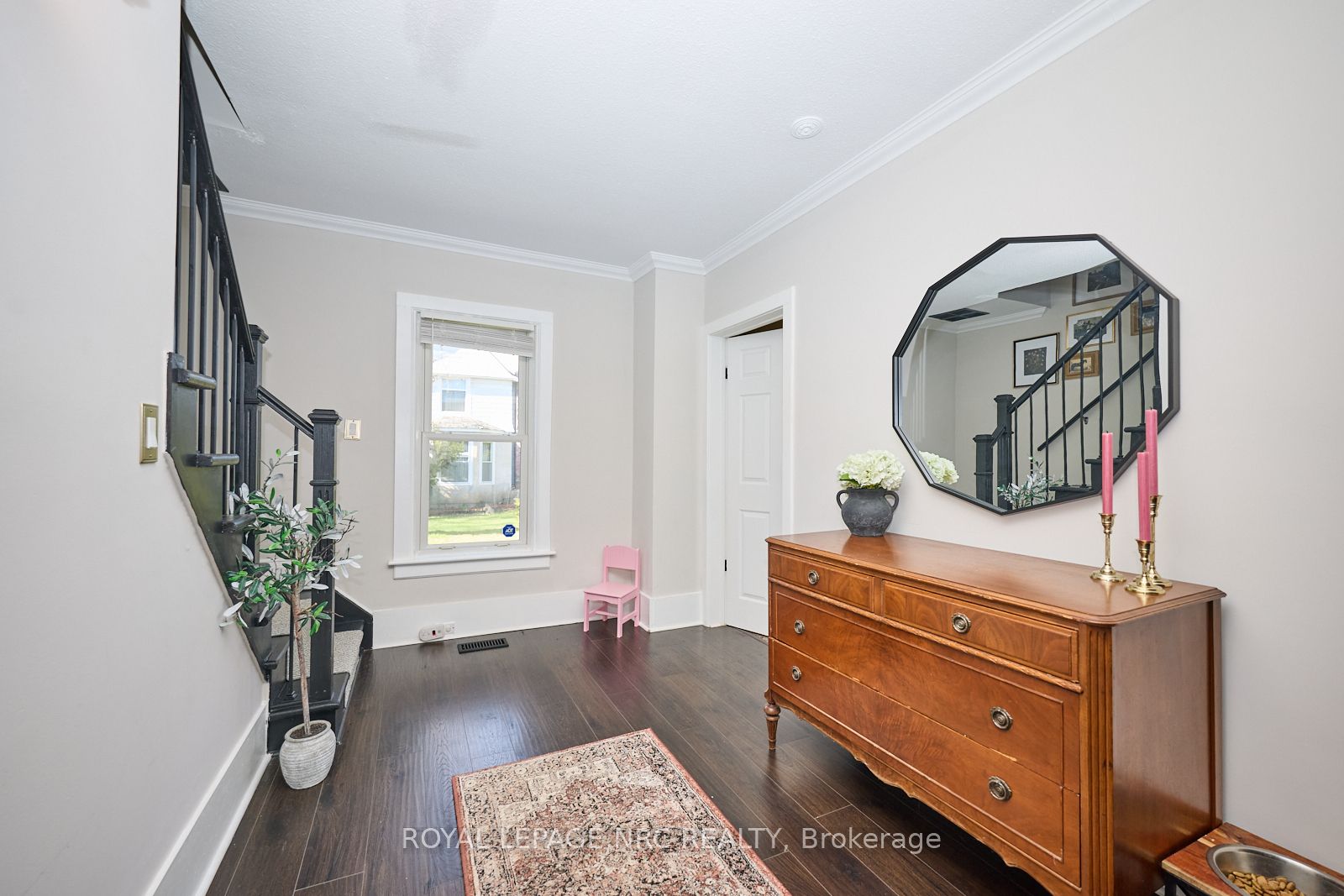 553 Ridge Road N Property Photo 19