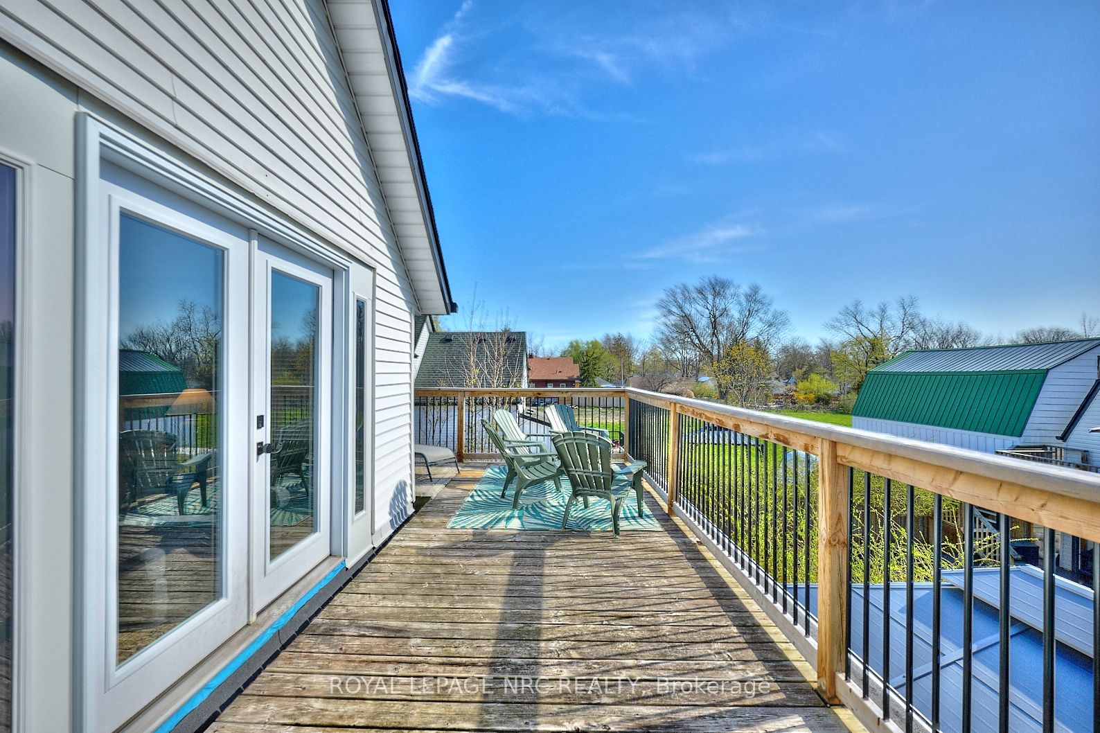 553 Ridge Road N Property Photo 29