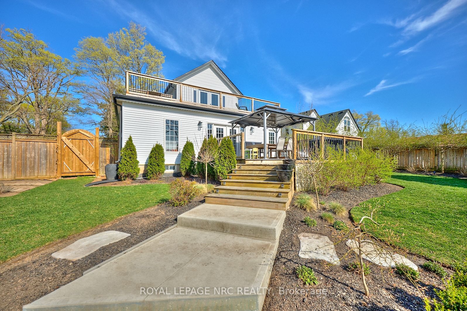 553 Ridge Road N Property Photo 42