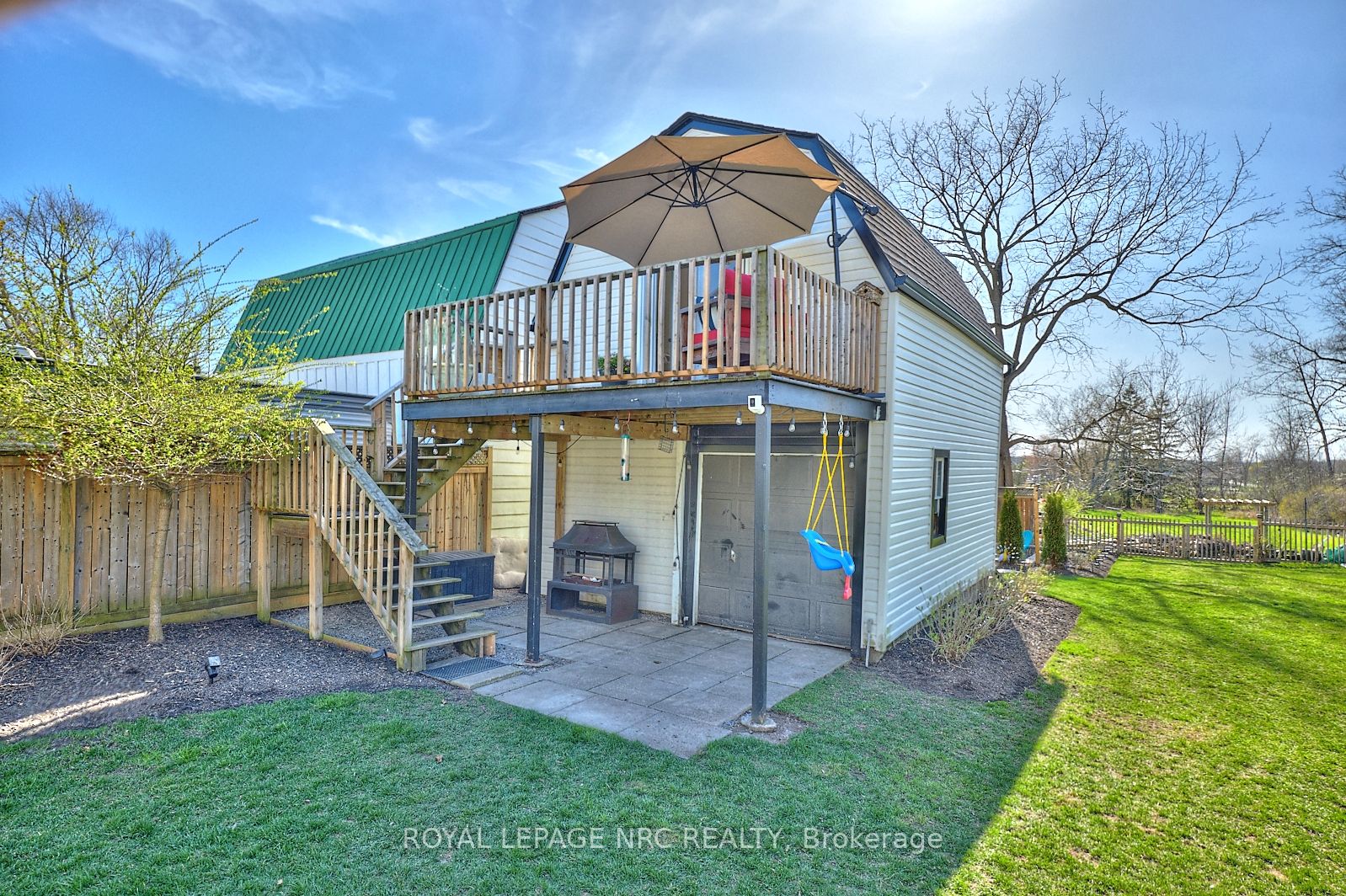 553 Ridge Road N Property Photo 44