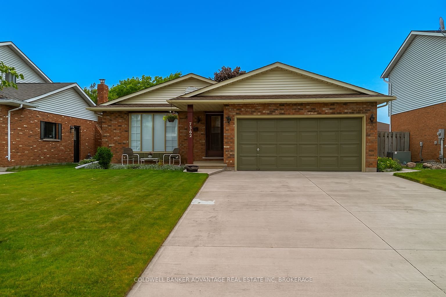 7362 Nathan Crescent Property Photo 1