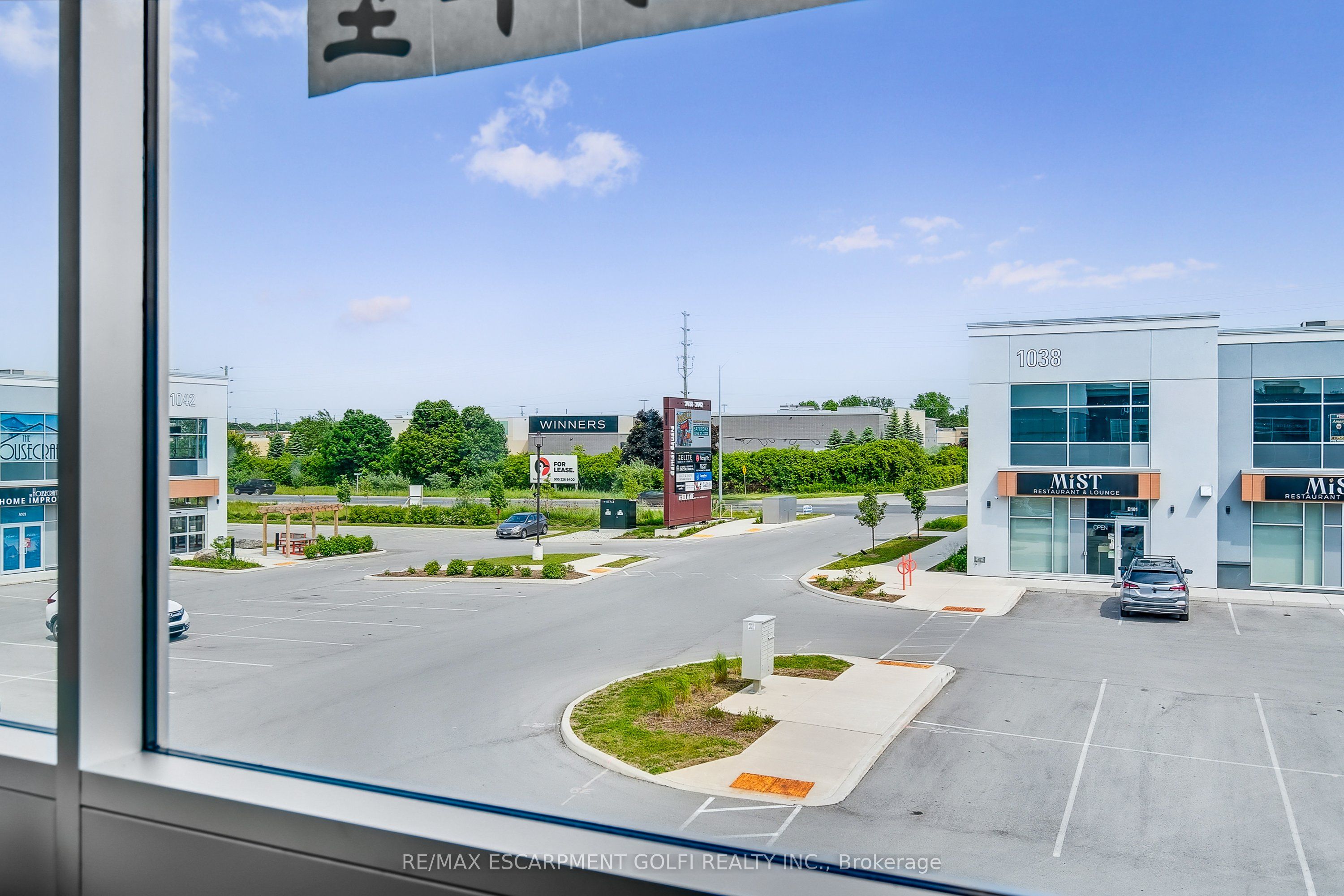 1040 Garner Road W 207 Property Photo 21