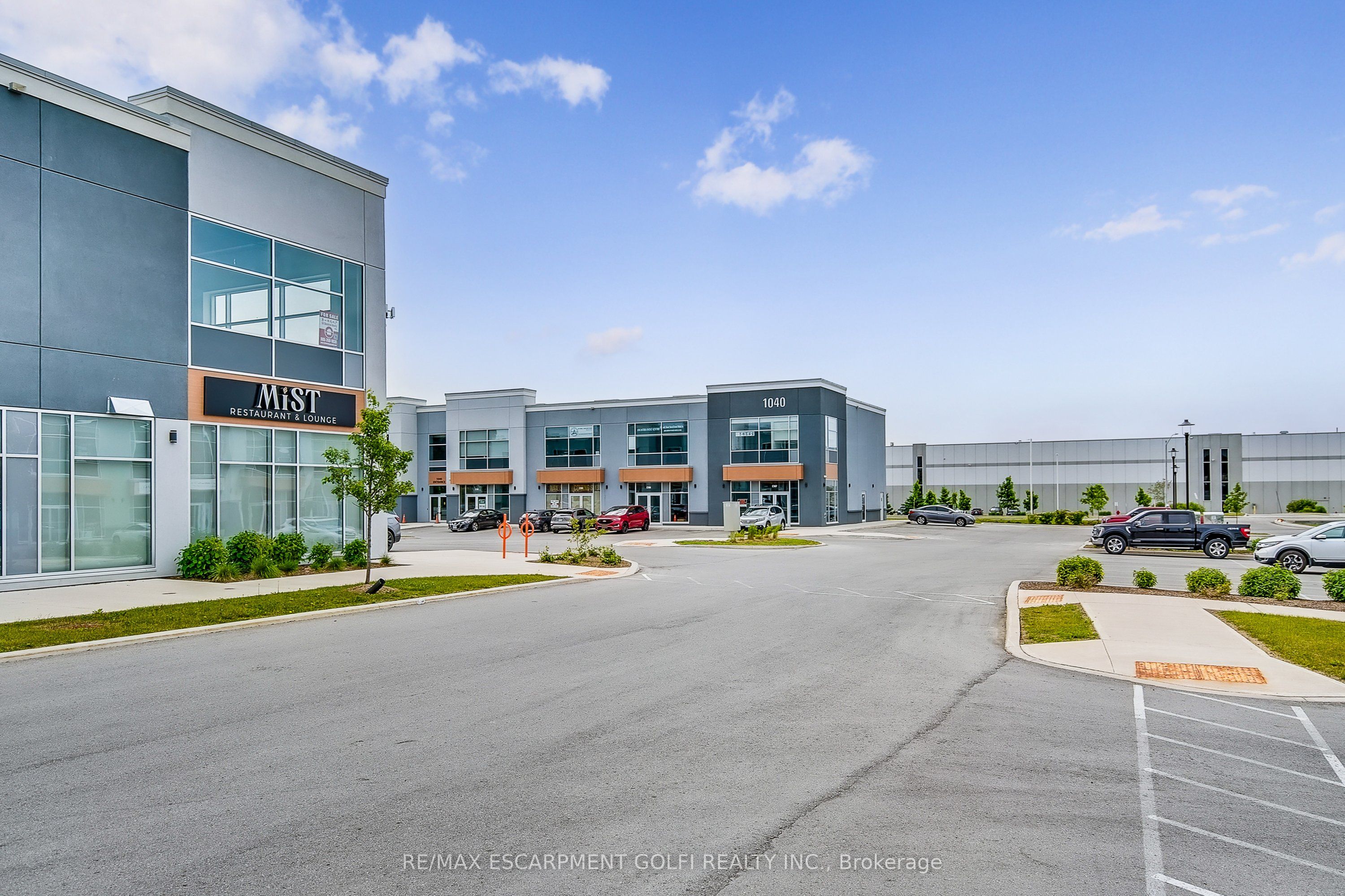 1040 Garner Road W 207 Property Photo 23