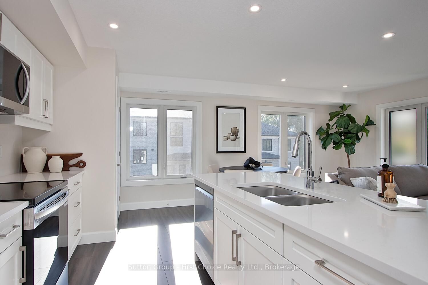 3202 Vivian Line Unit 50 Property Photo 12