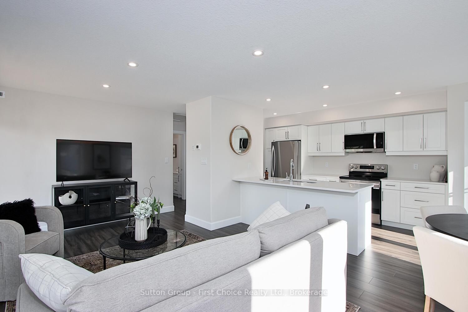 3202 Vivian Line Unit 39 Property Photo 7