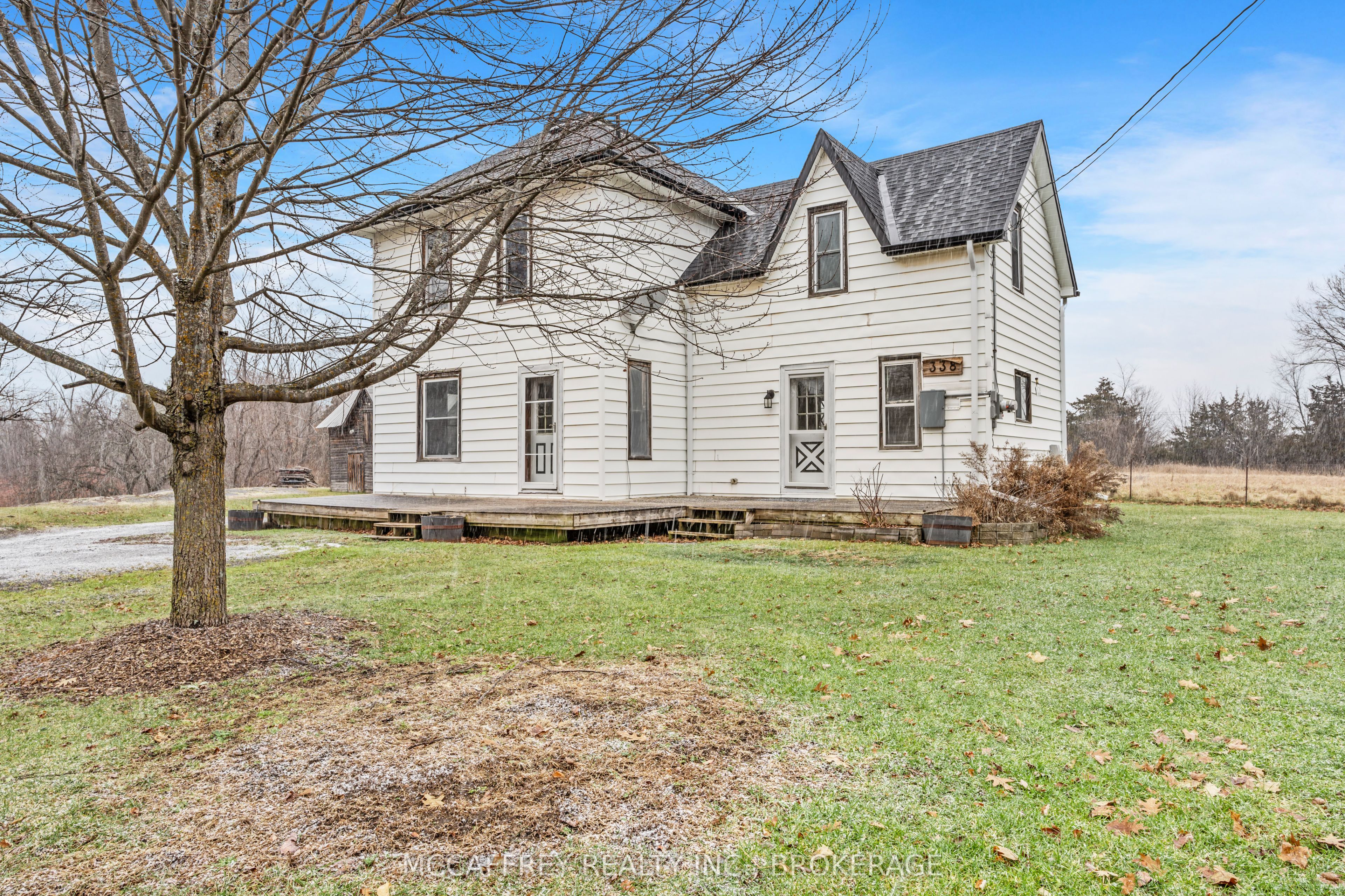 338 Burridge Road E Property Photo 1