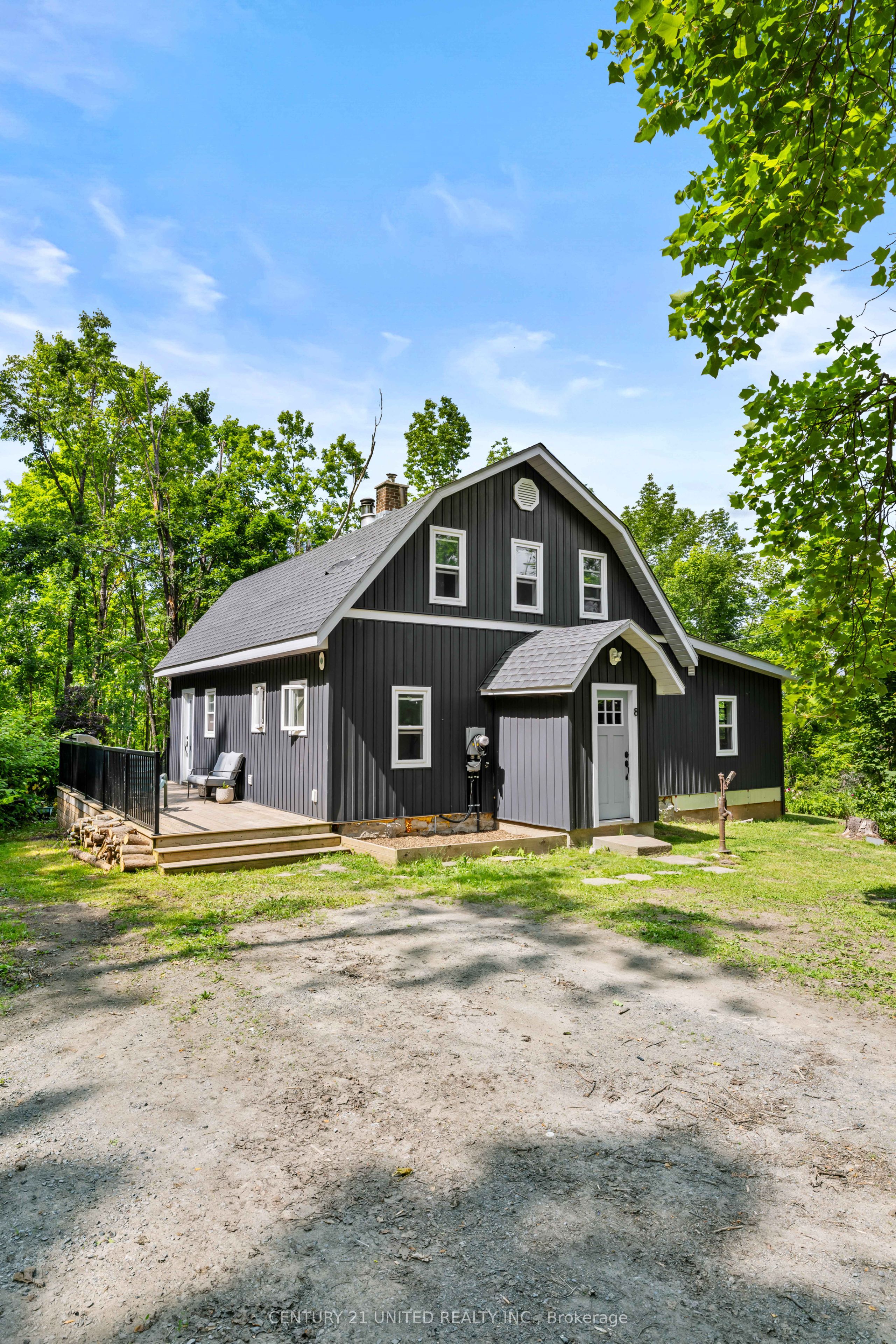 8 Library Road Property Photo 1