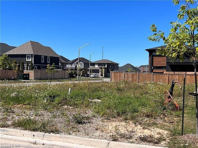 1 Damude Avenue Property Photo 4