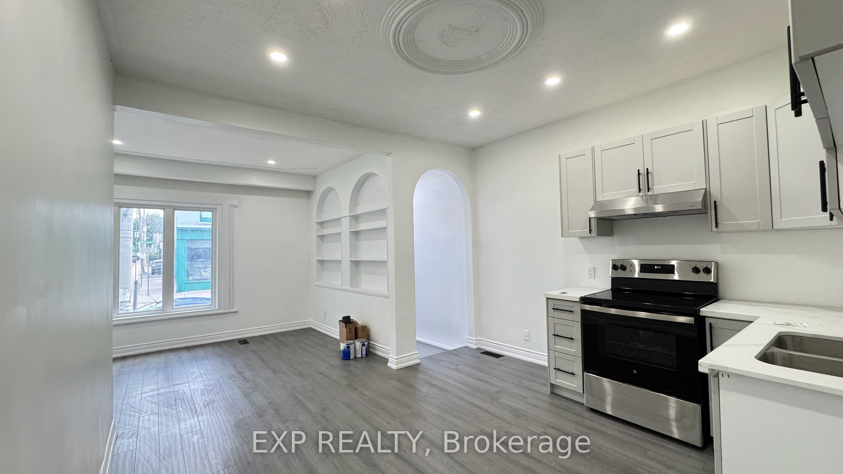 #1 - 425 Cannon Street Property Photo 7