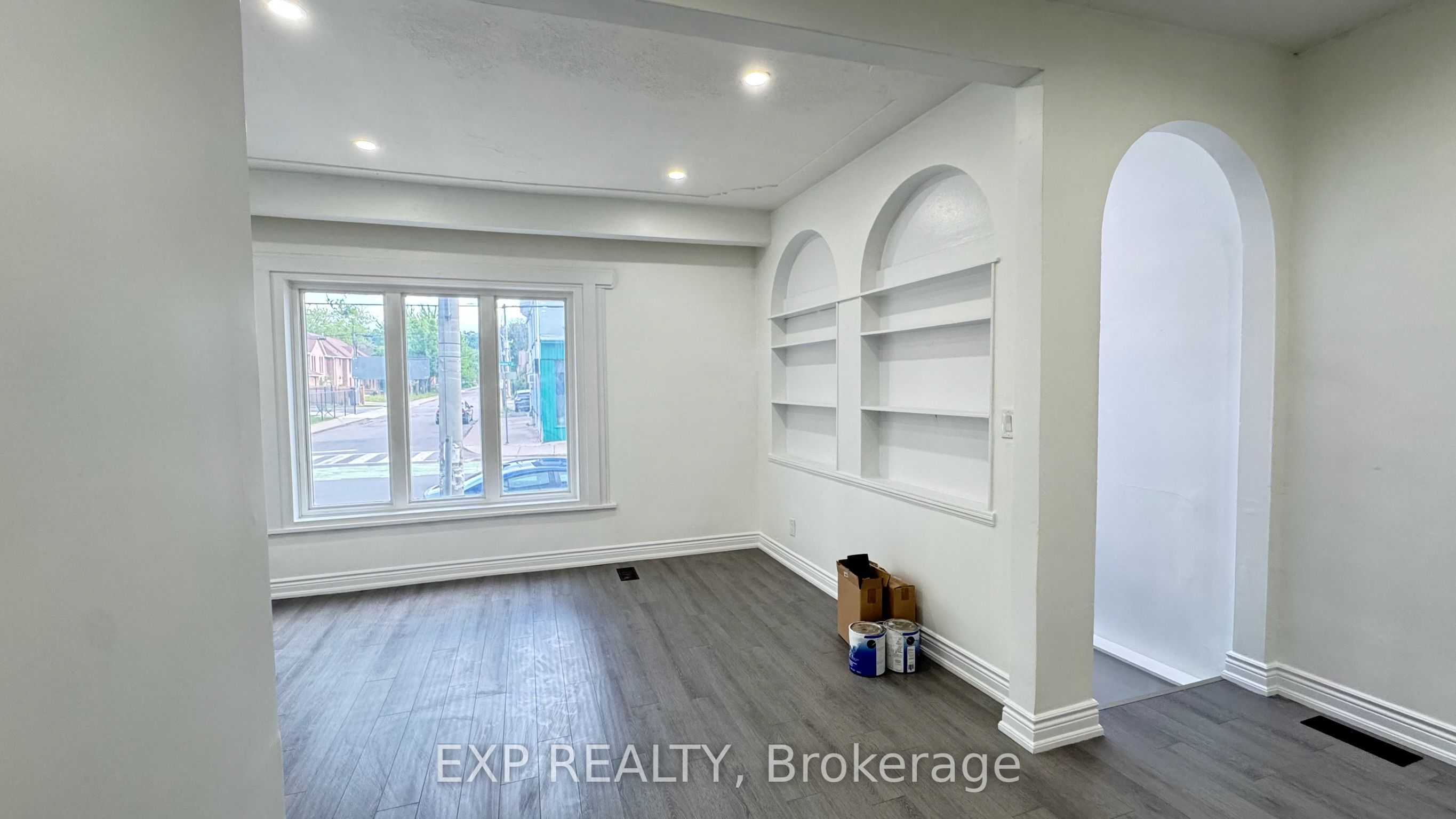 #1 - 425 Cannon Street Property Photo 8