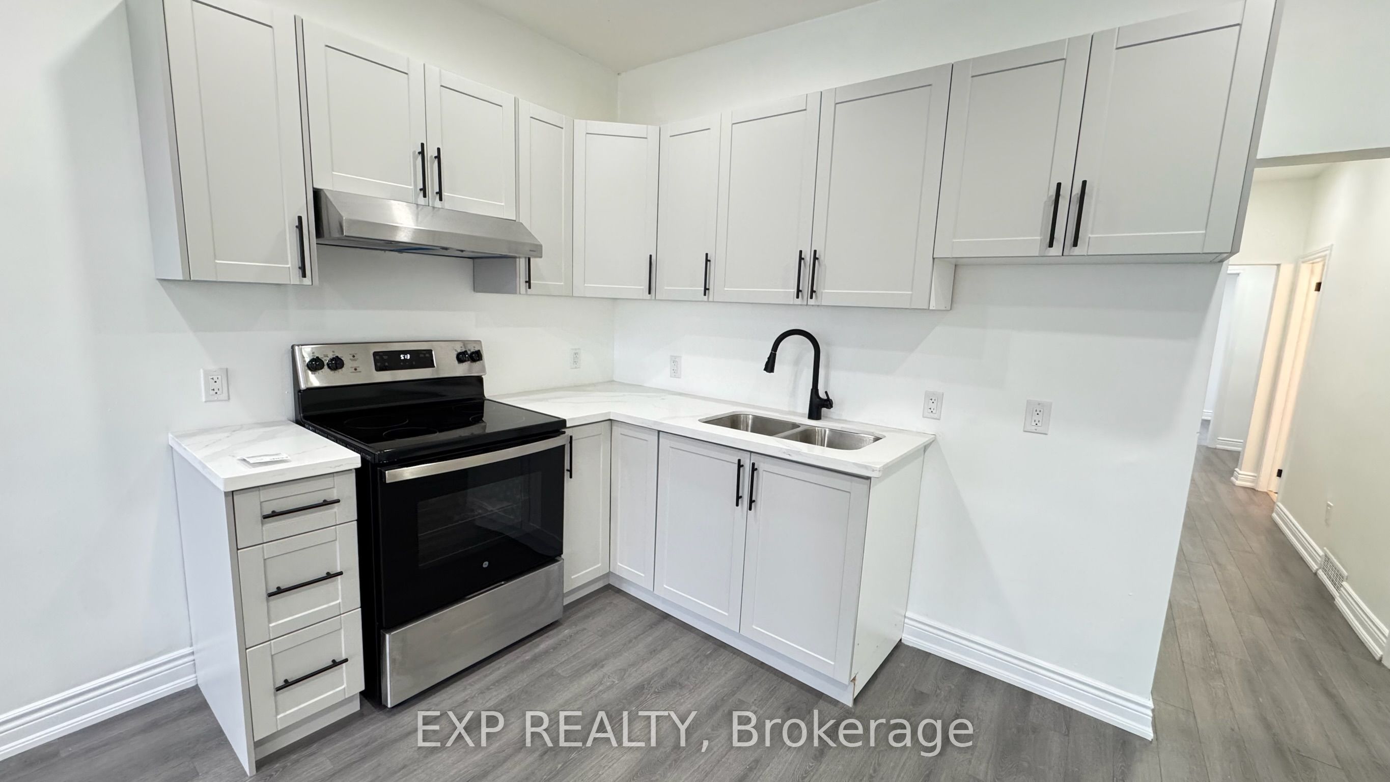 #1 - 425 Cannon Street Property Photo 14
