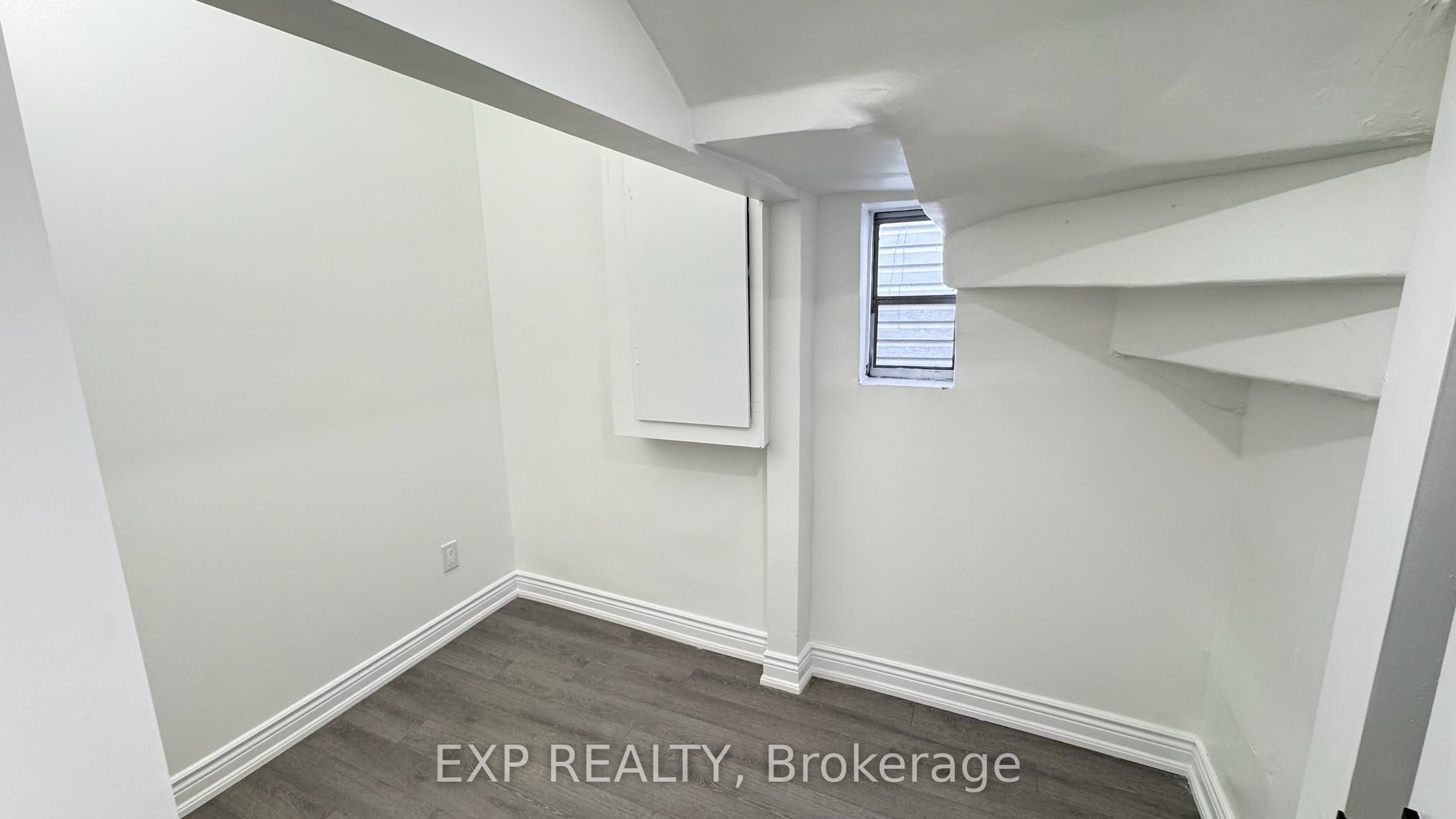 #1 - 425 Cannon Street Property Photo 19