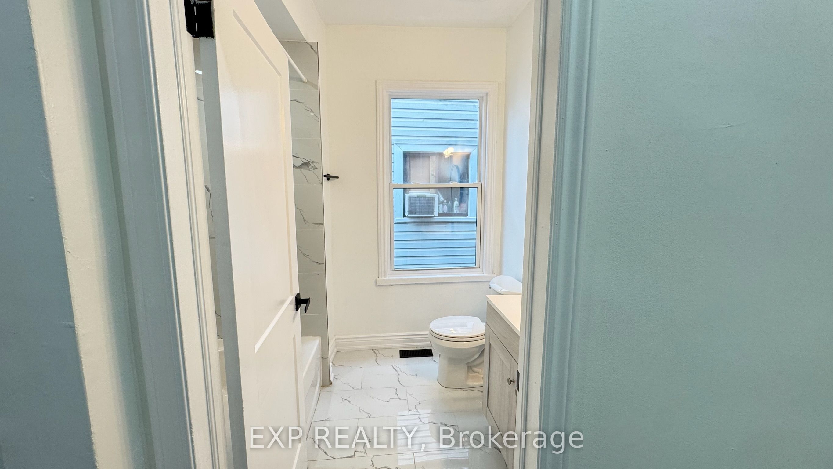 #1 - 425 Cannon Street Property Photo 21