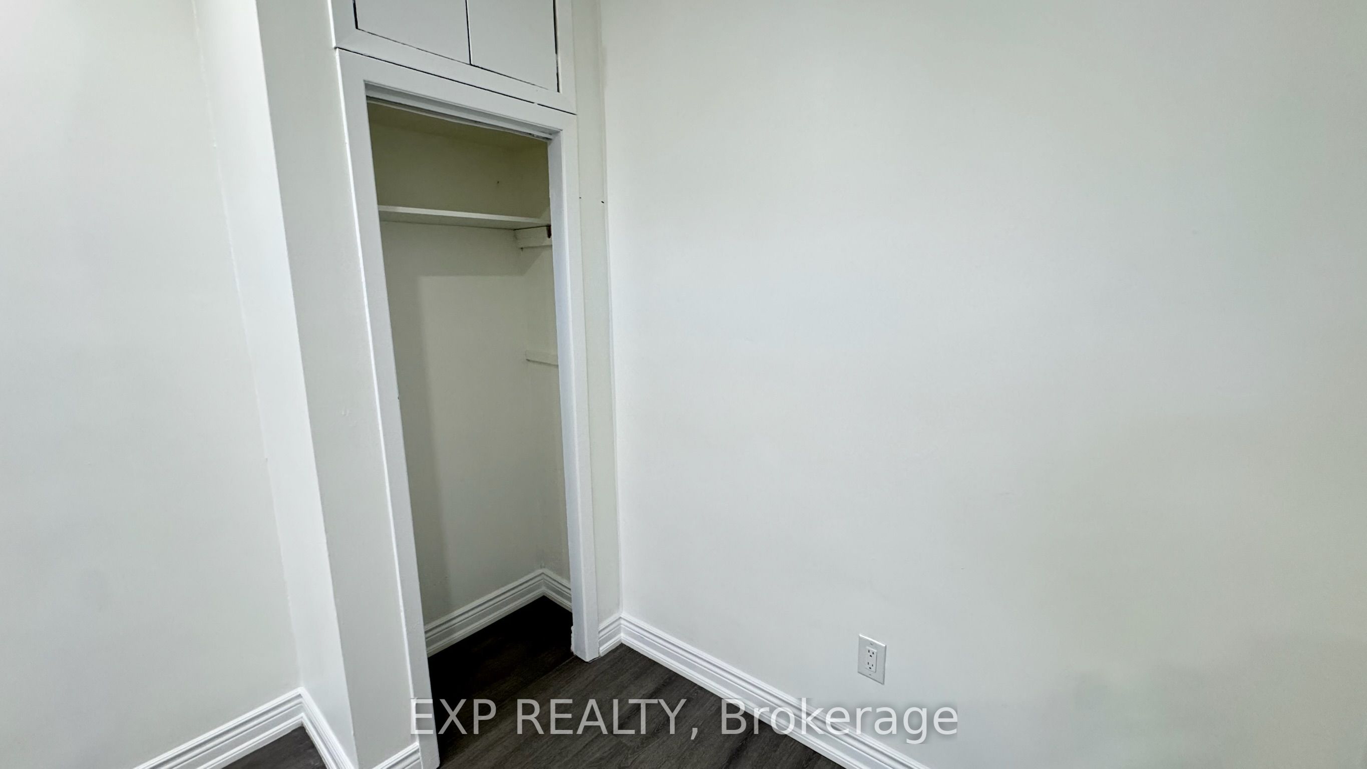 #1 - 425 Cannon Street Property Photo 27