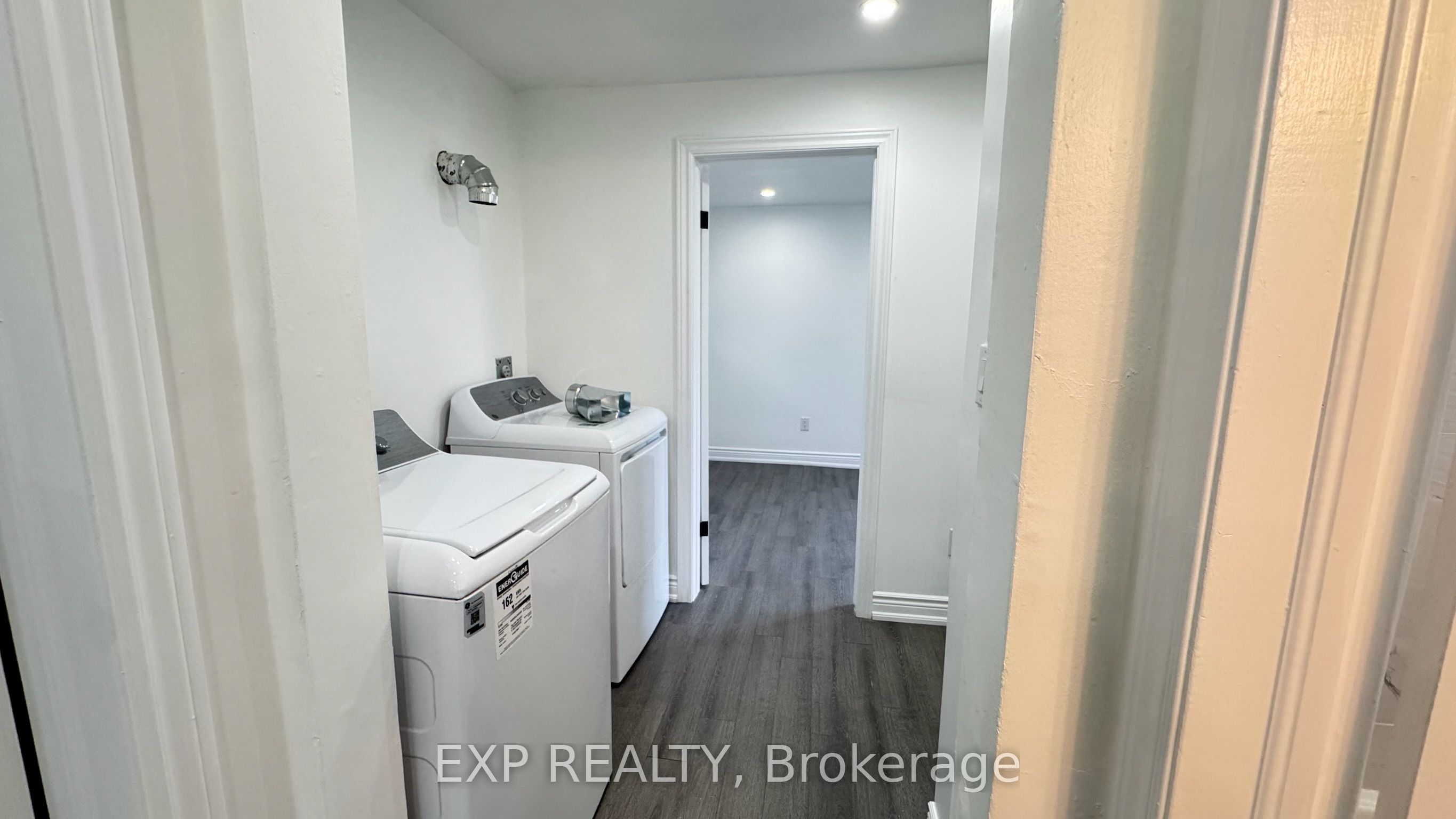 #1 - 425 Cannon Street Property Photo 30