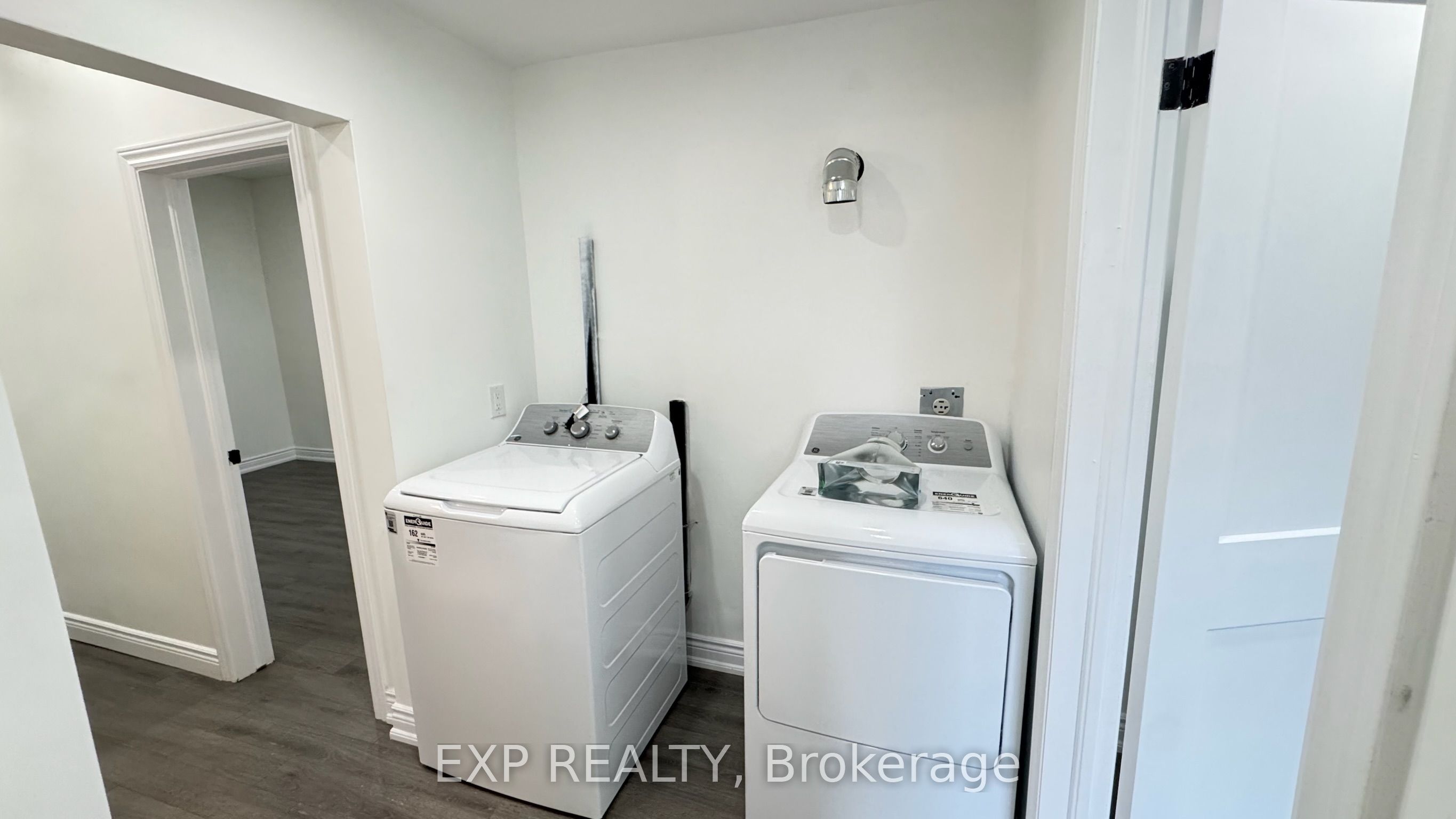 #1 - 425 Cannon Street Property Photo 31