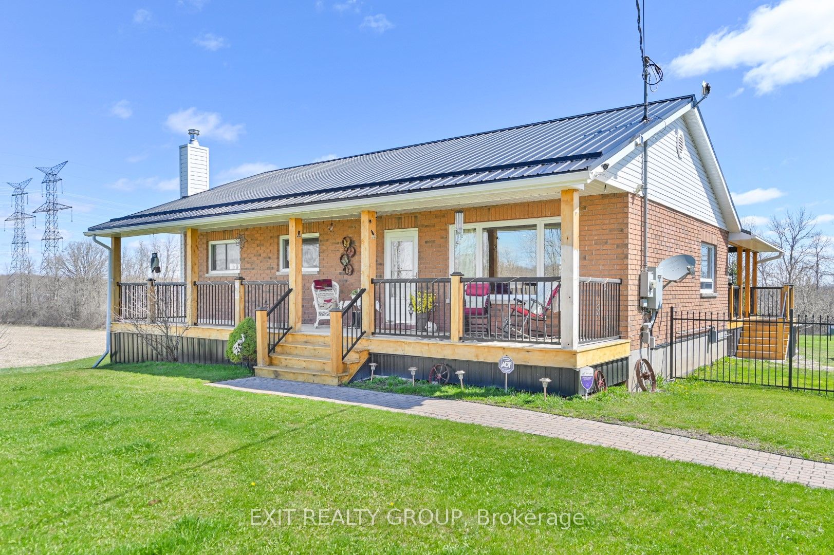 1690 Wallbridge Loyalist Road Property Photo 1