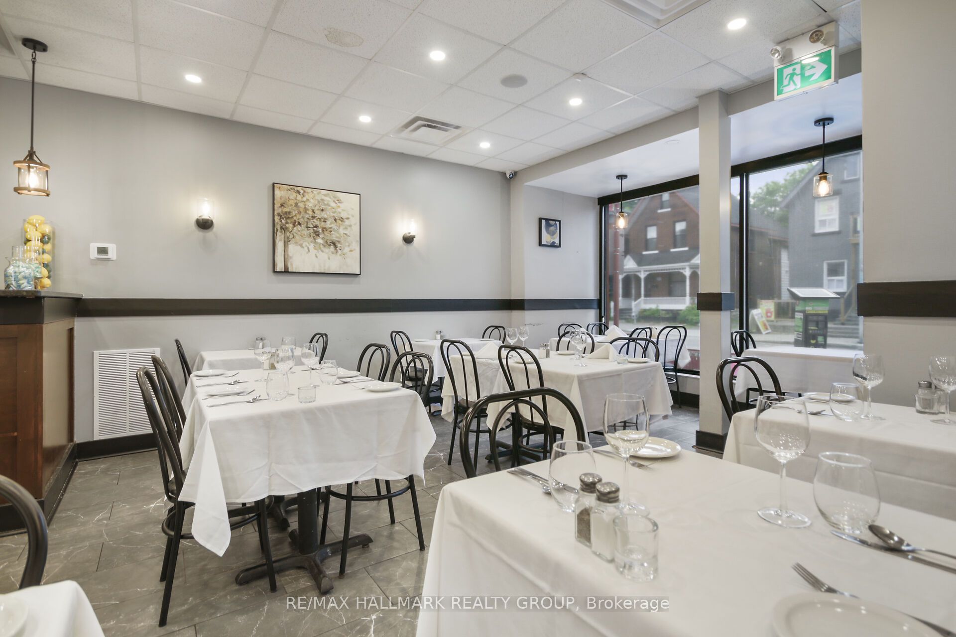 641 Somerset Street W Property Photo 11