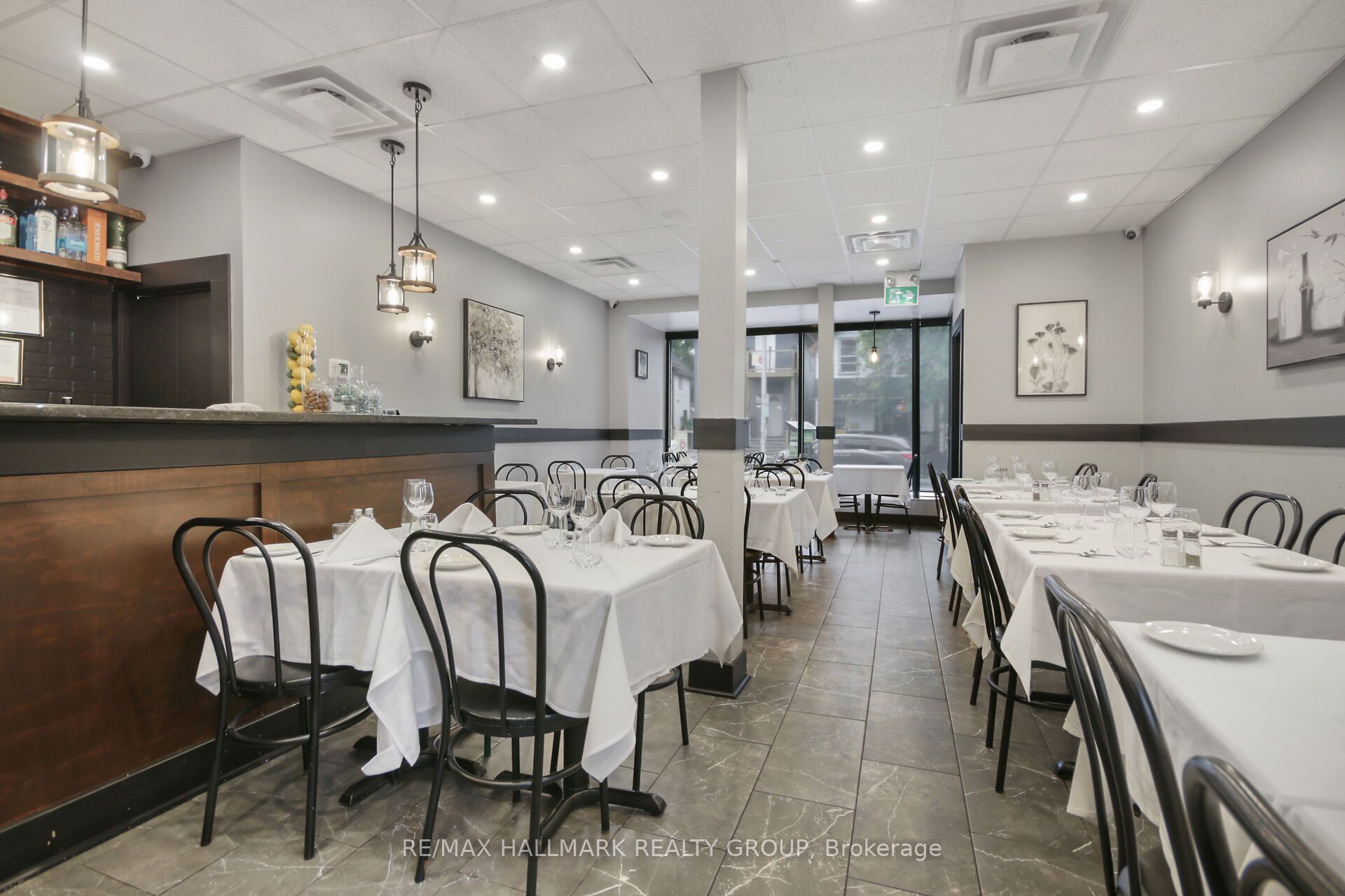 641 Somerset Street W Property Photo 13