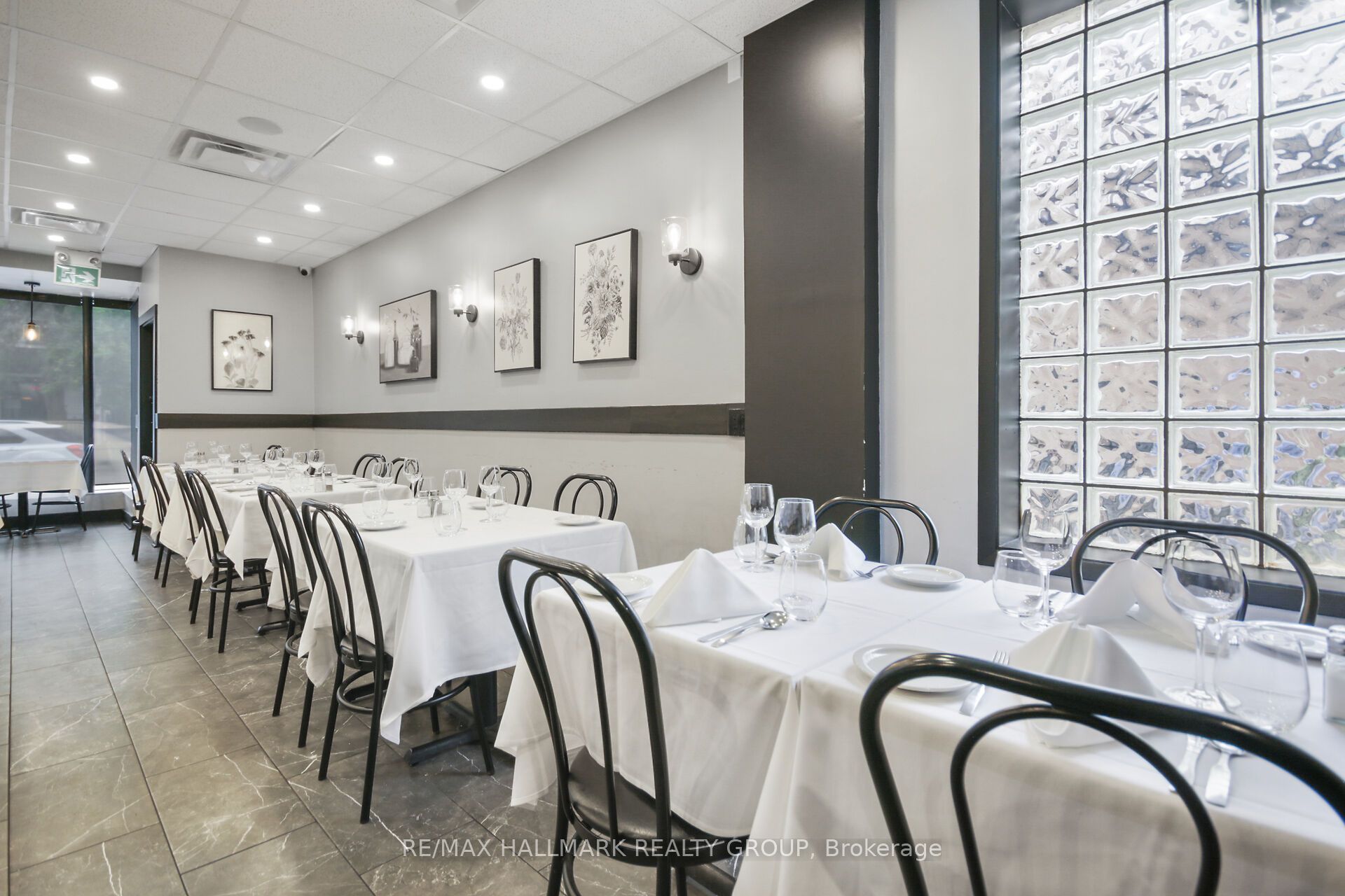 641 Somerset Street W Property Photo 17