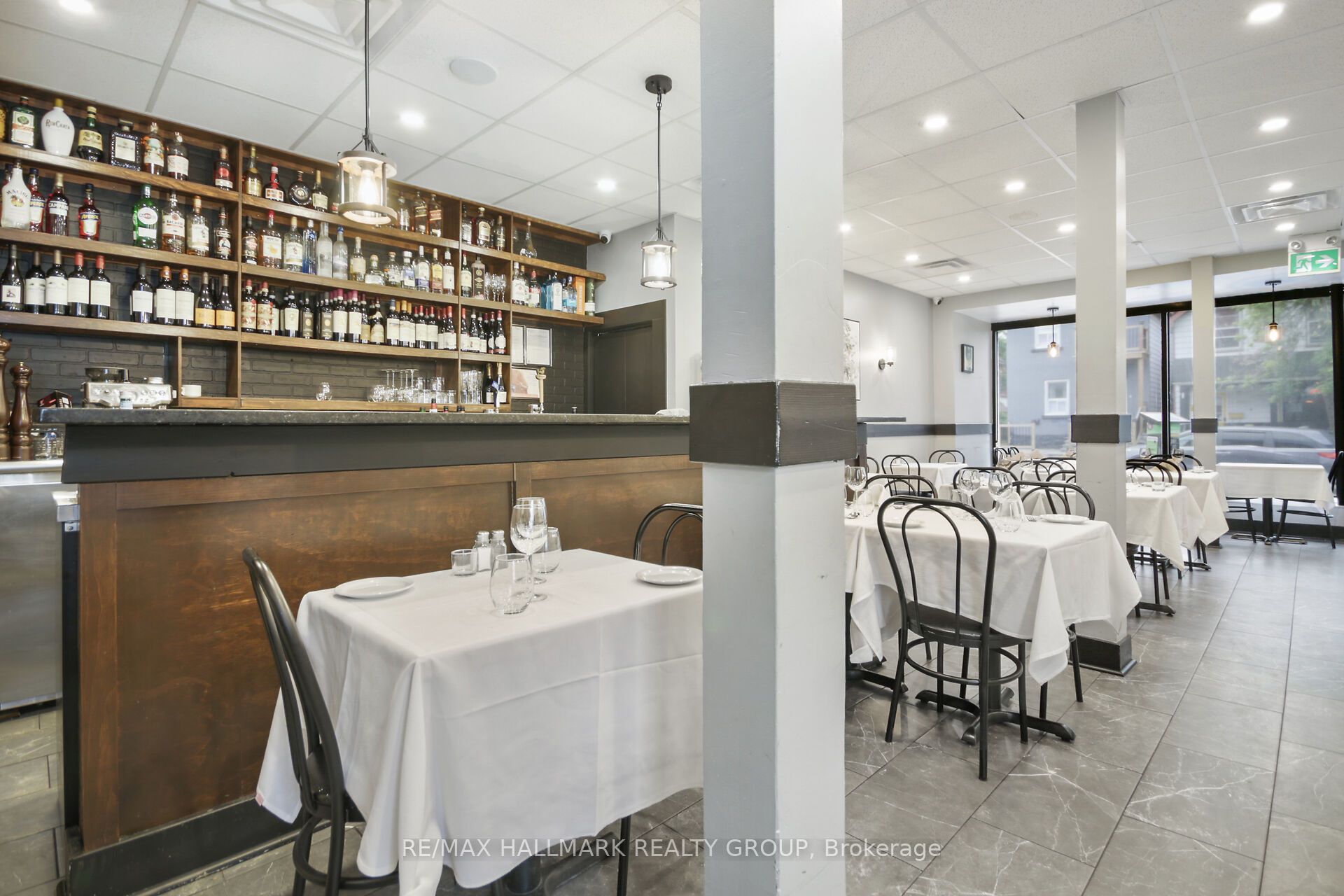 641 Somerset Street W Property Photo 18