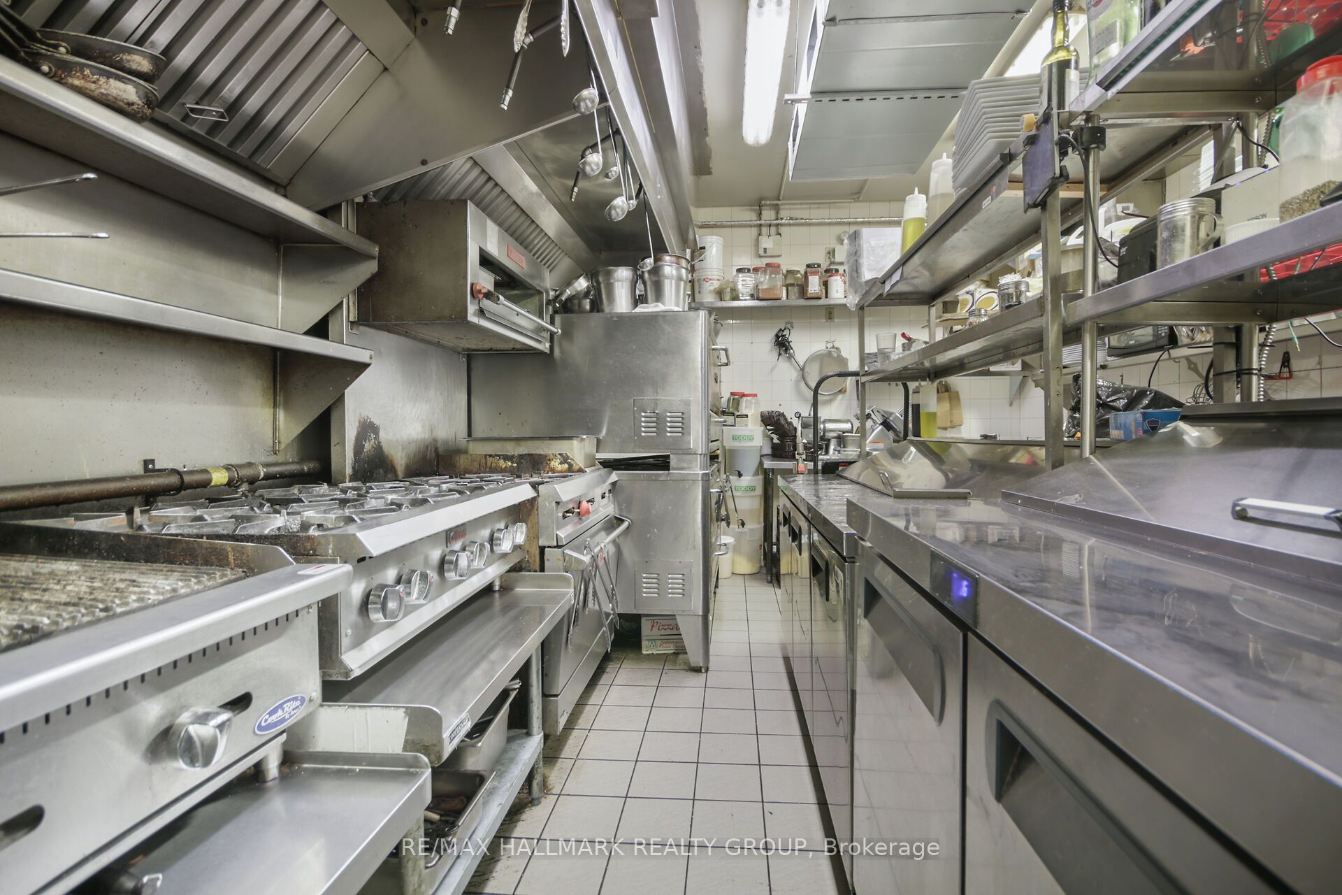 641 Somerset Street W Property Photo 30