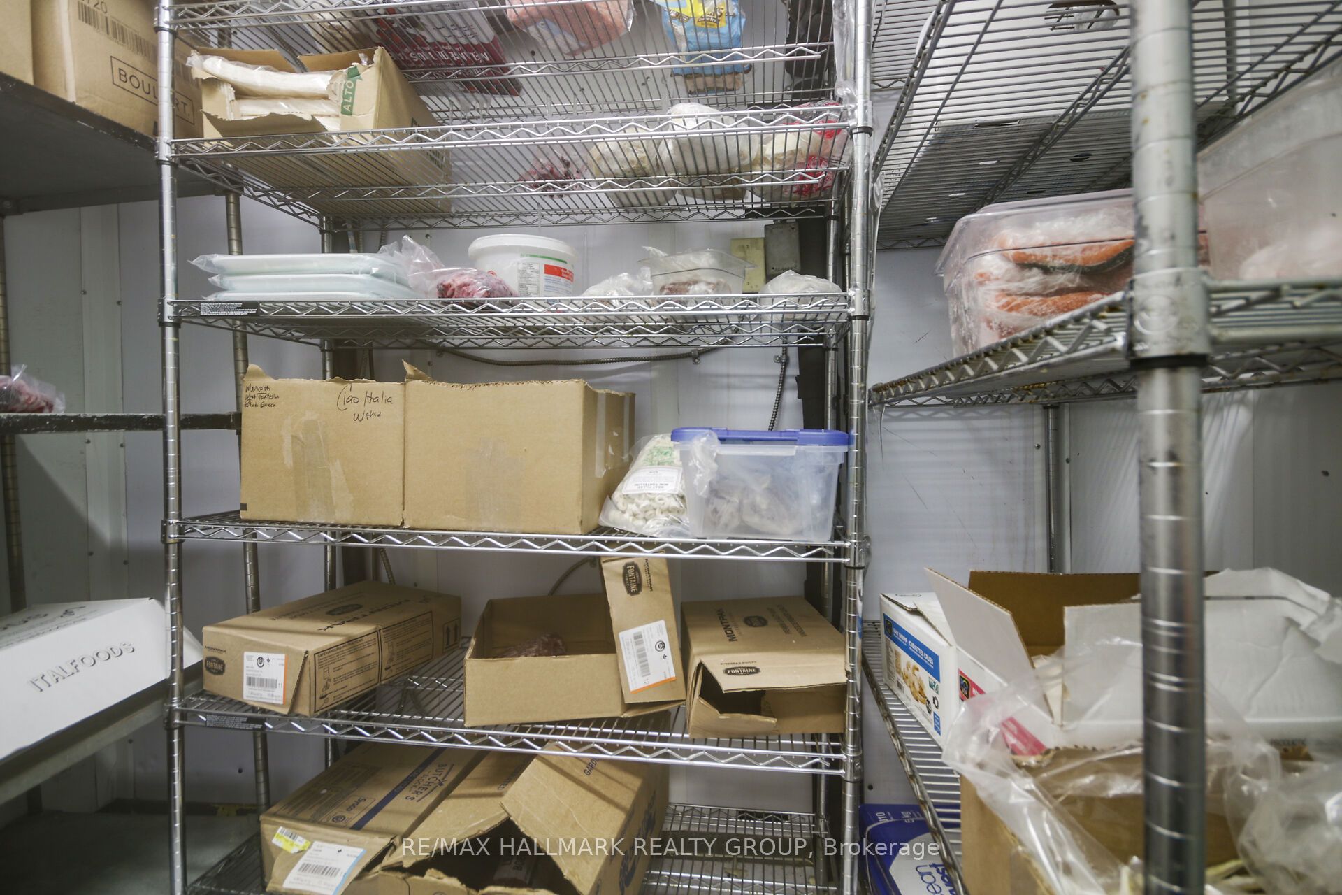 641 Somerset Street W Property Photo 38