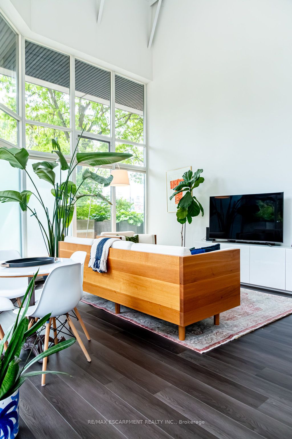 66 Bay Street S 102 Property Photo 14