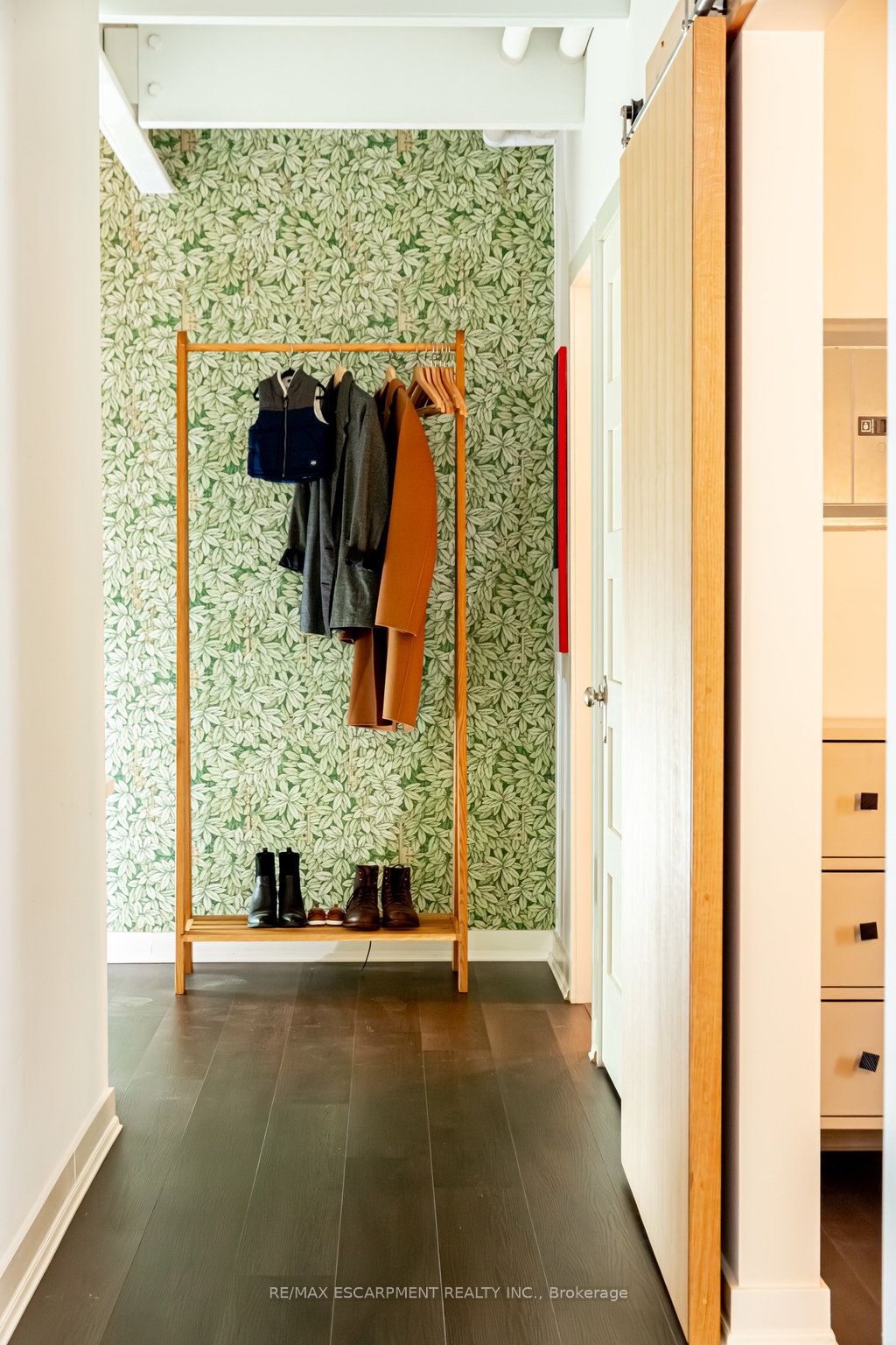 66 Bay Street S 102 Property Photo 22