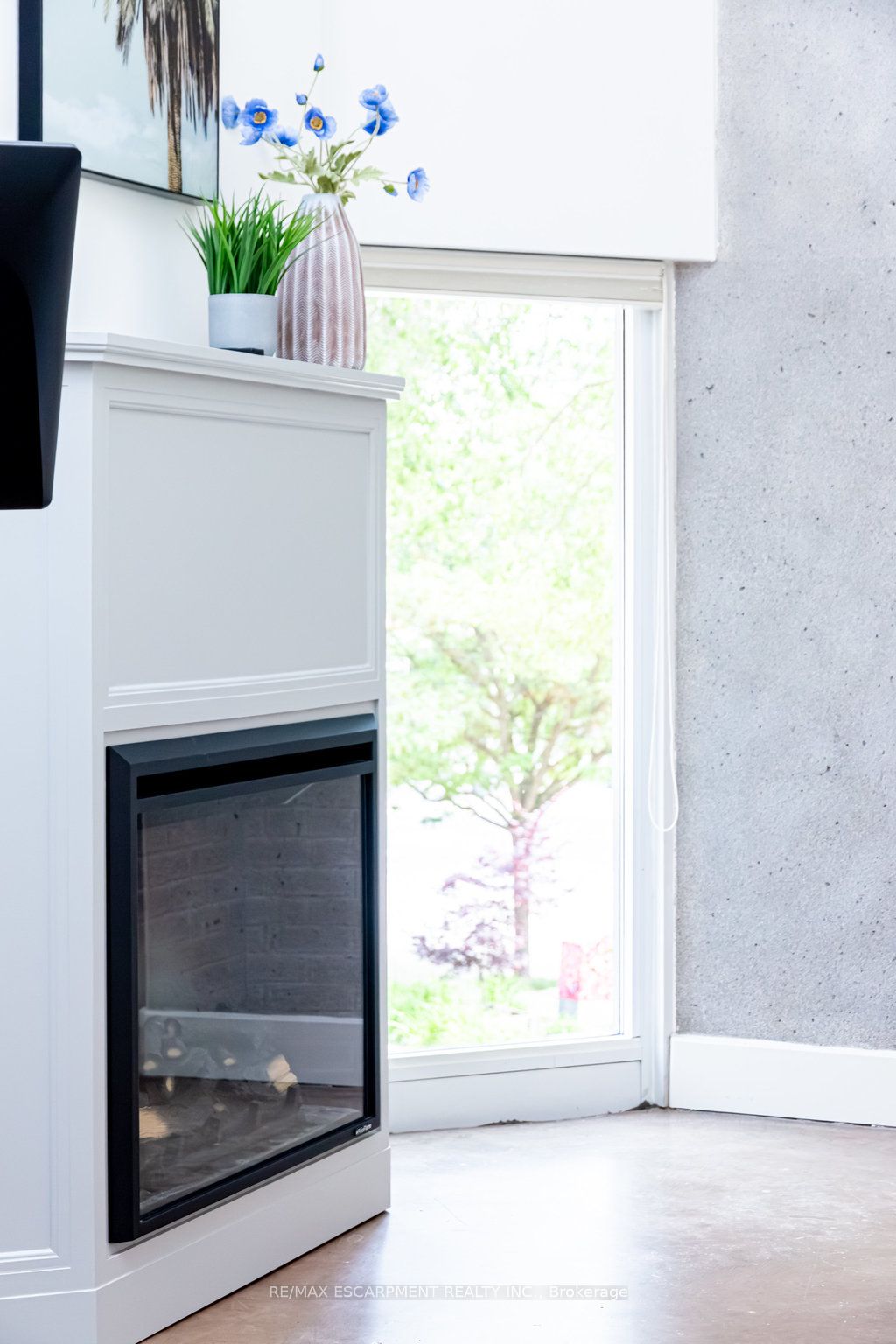 66 Bay Street S 102 Property Photo 25