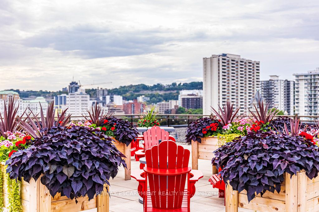 66 Bay Street S 102 Property Photo 29