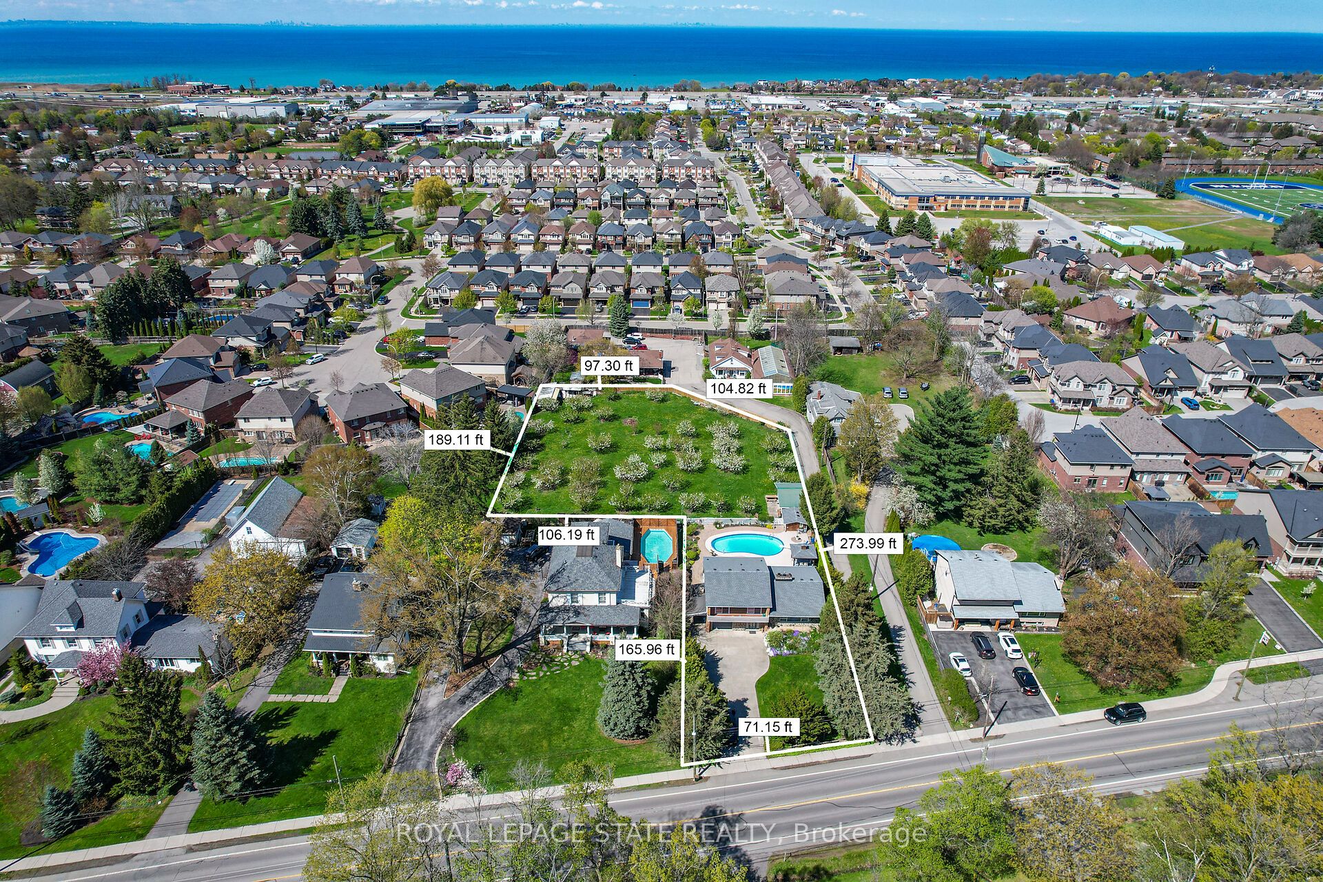 280a Main Street W Property Photo 2