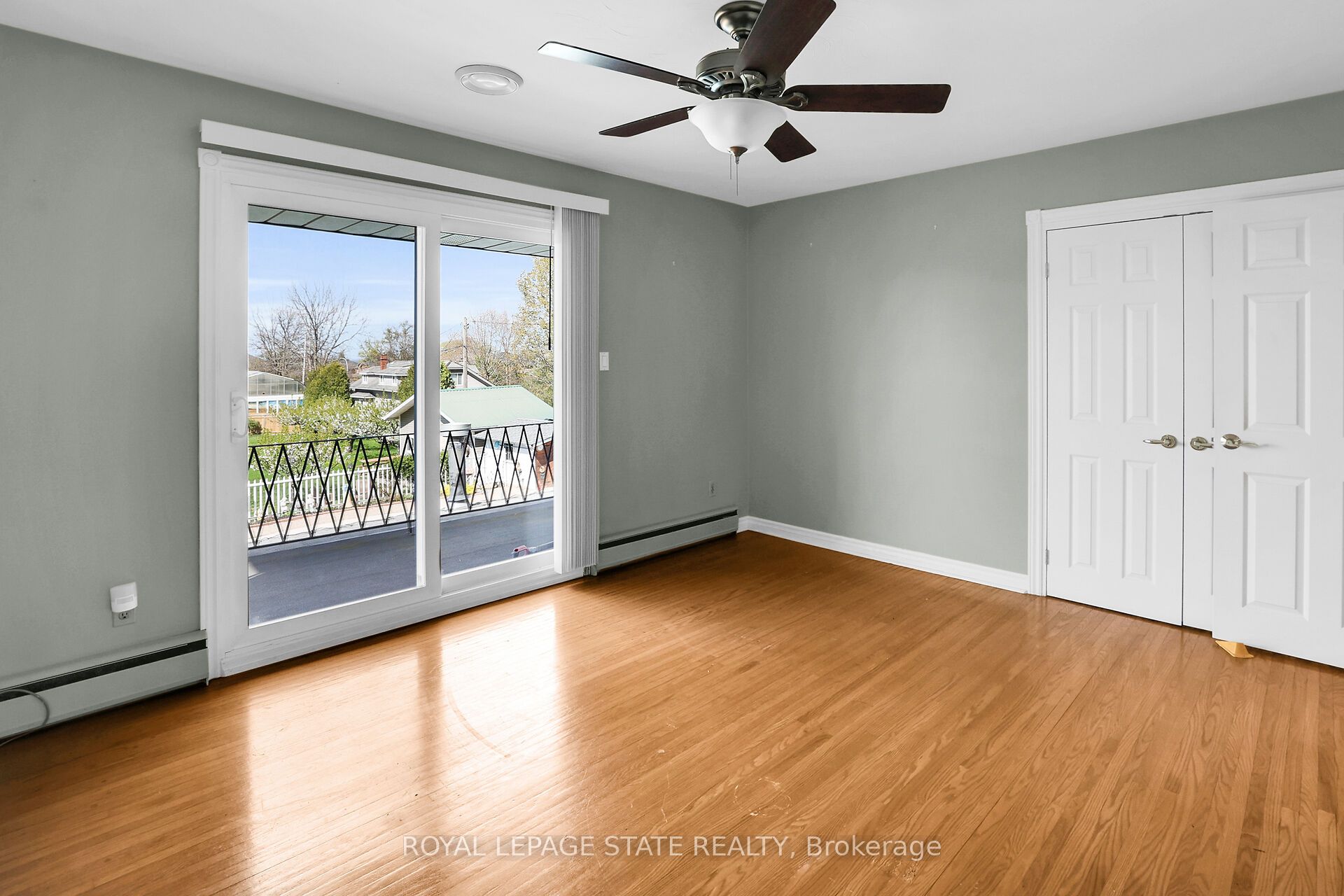 280a Main Street W Property Photo 38