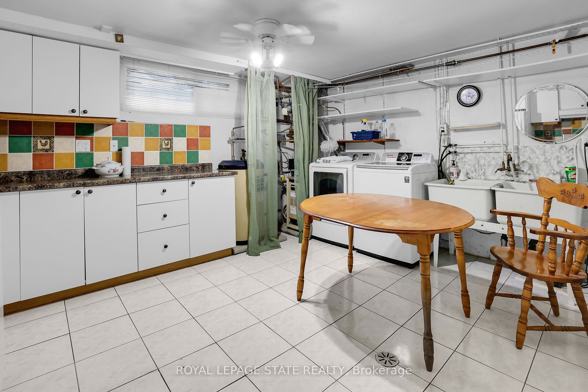 280a Main Street W Property Photo 49