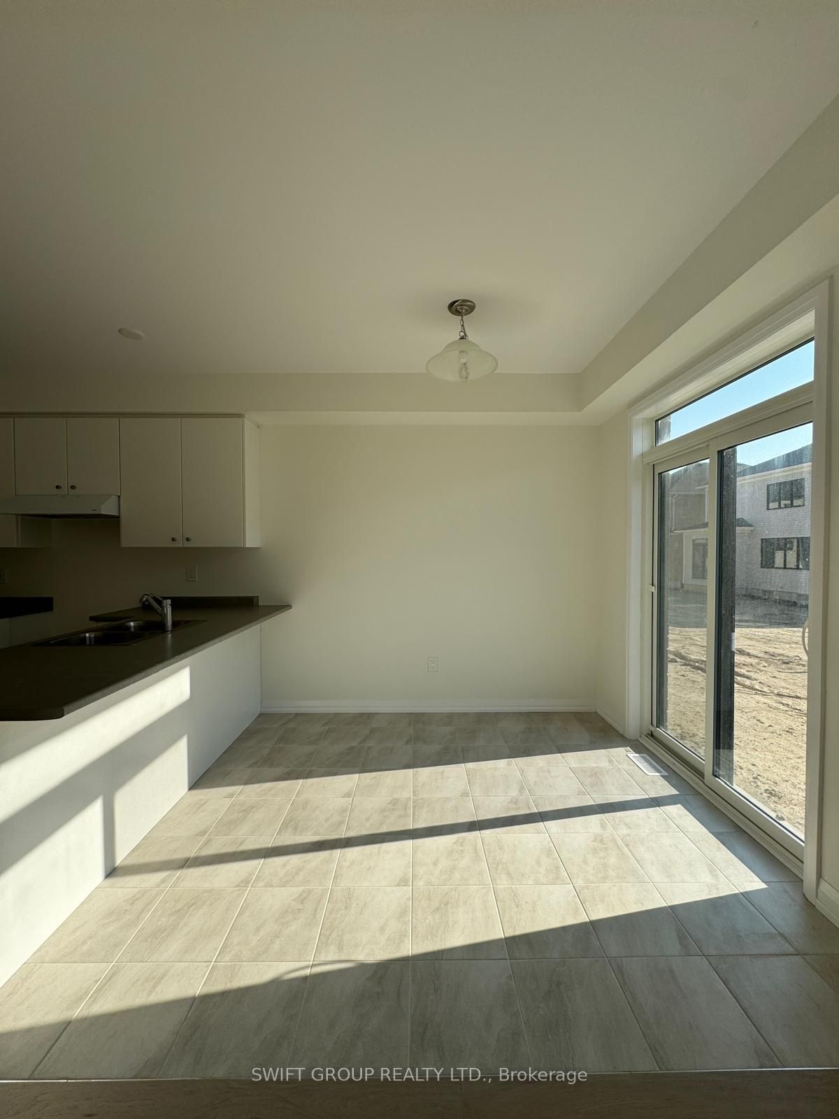 123 Granville Crescent Property Photo 5