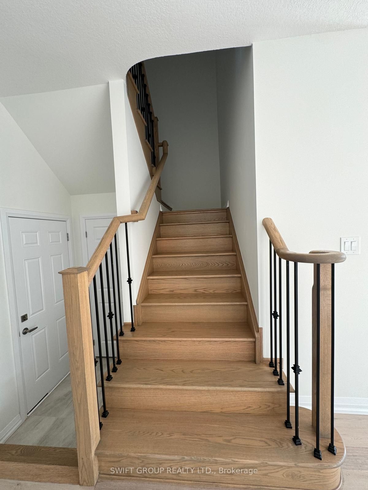 123 Granville Crescent Property Photo 9