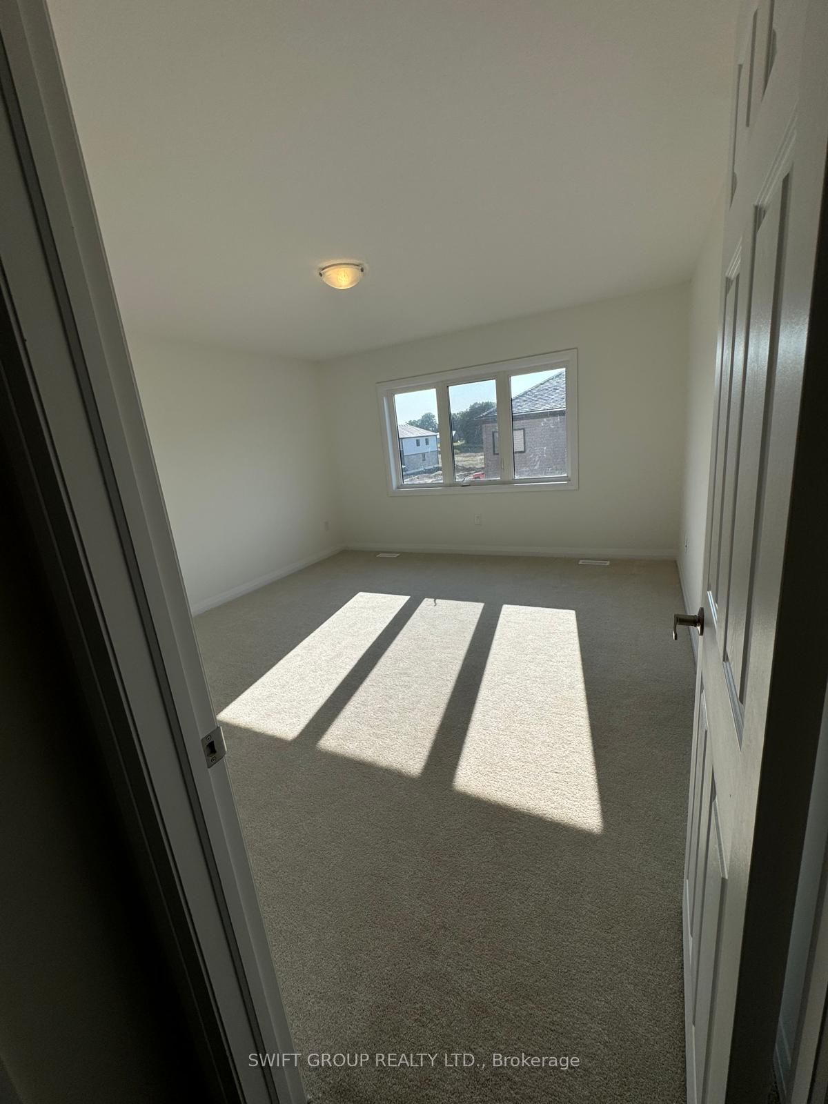 123 Granville Crescent Property Photo 11