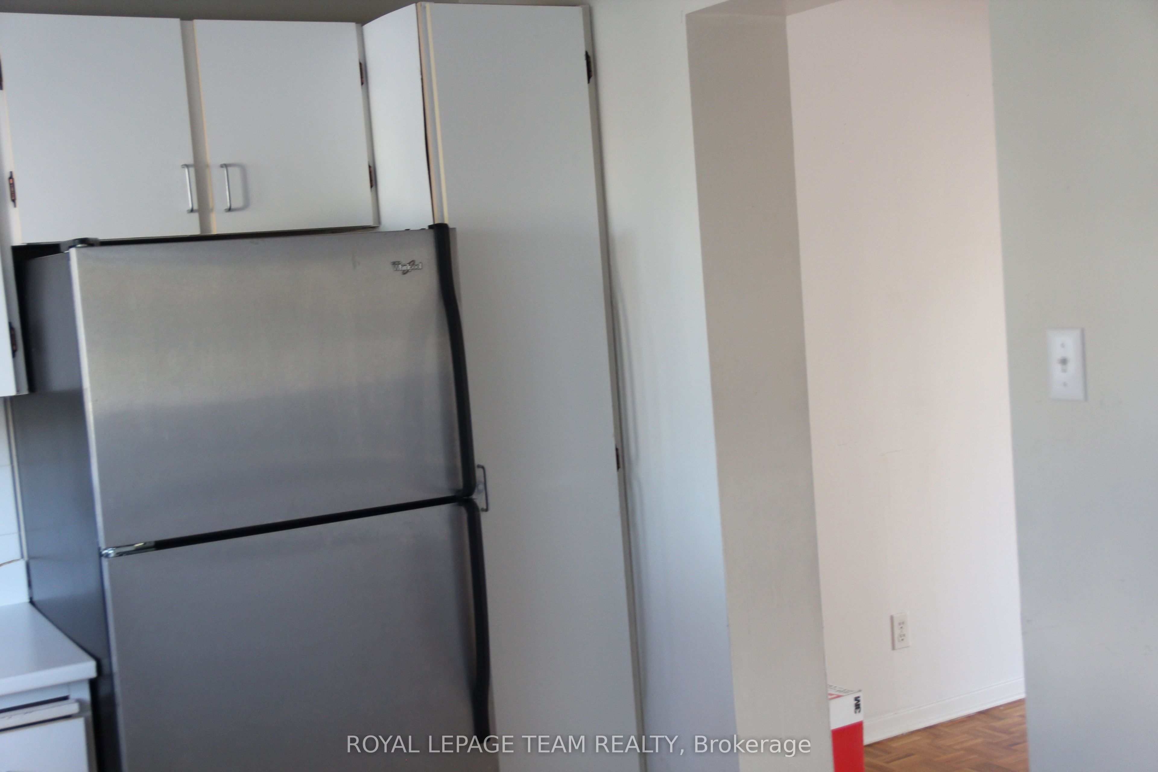 322 Des Epinettes Avenue Property Photo 2