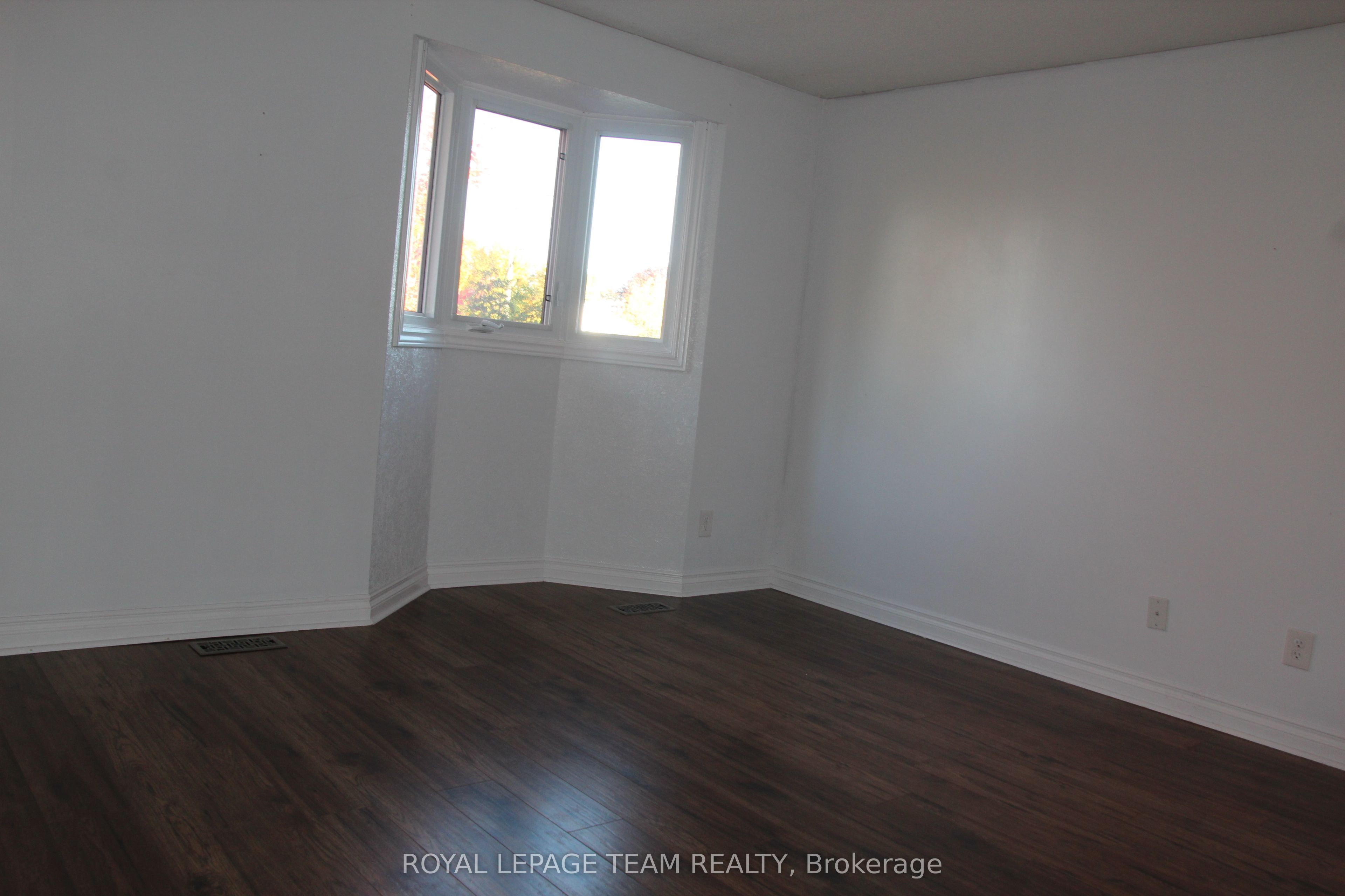 322 Des Epinettes Avenue Property Photo 10