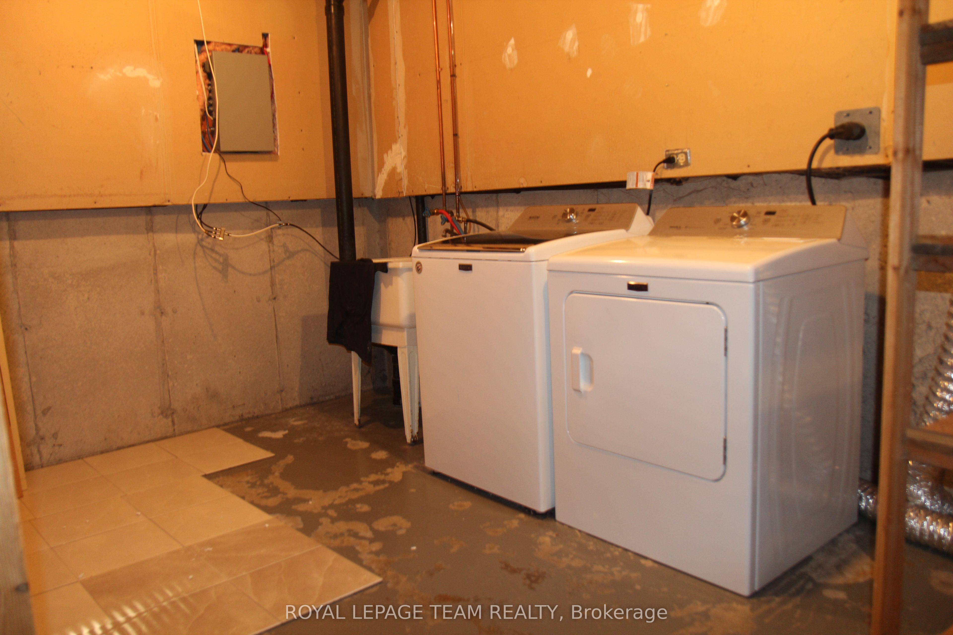 322 Des Epinettes Avenue Property Photo 21